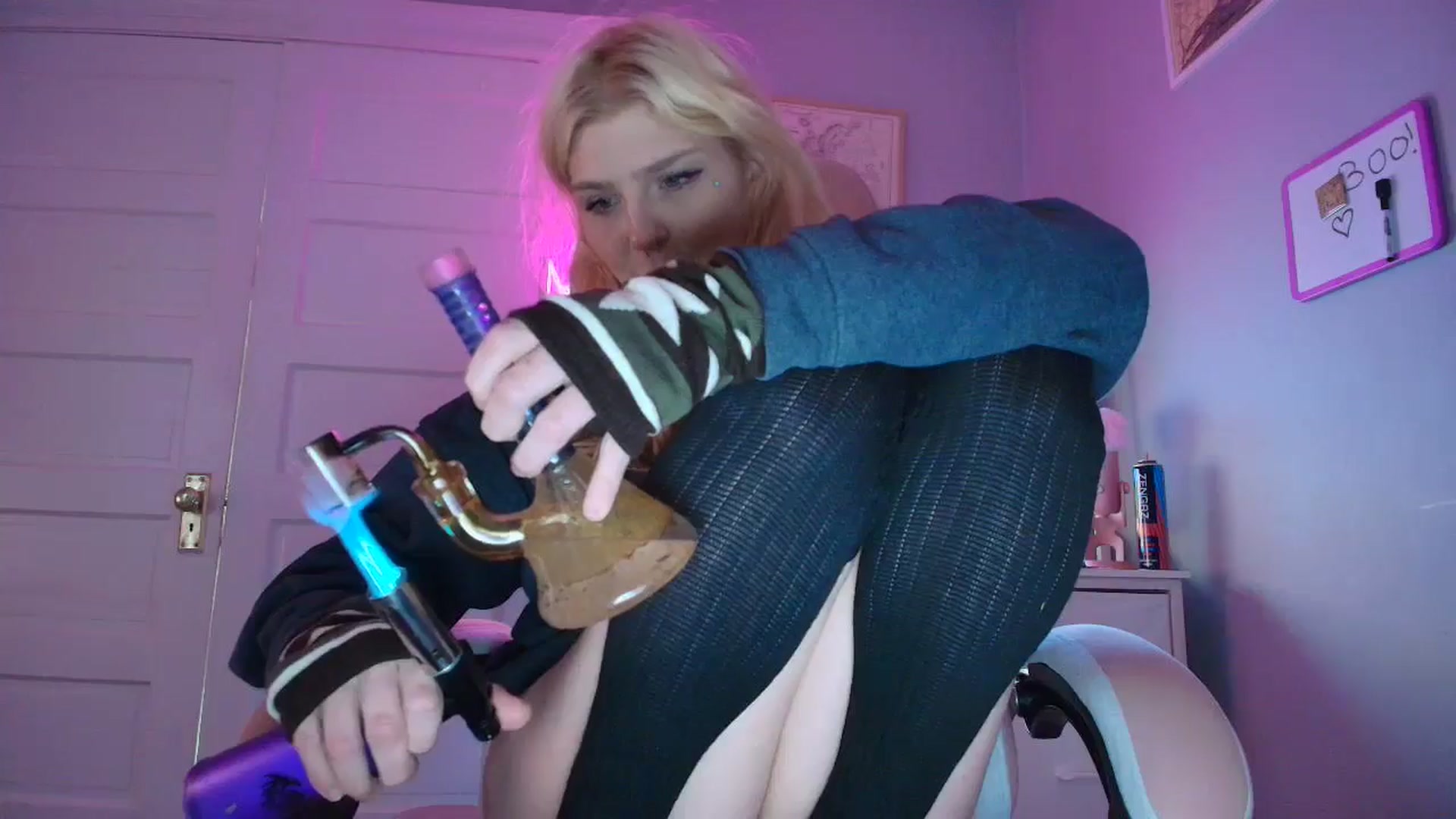 Gallery image thumbnail from DuckChan0's myfreecams stream on, 10/27/2025, 16:25 image 9 of 20