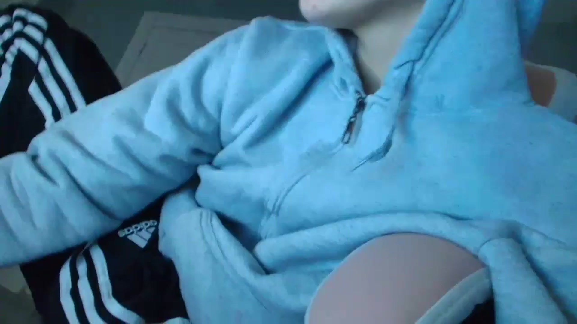 Gallery image thumbnail from DuckChan0's myfreecams stream on, 10/28/2025, 14:39 image 9 of 20