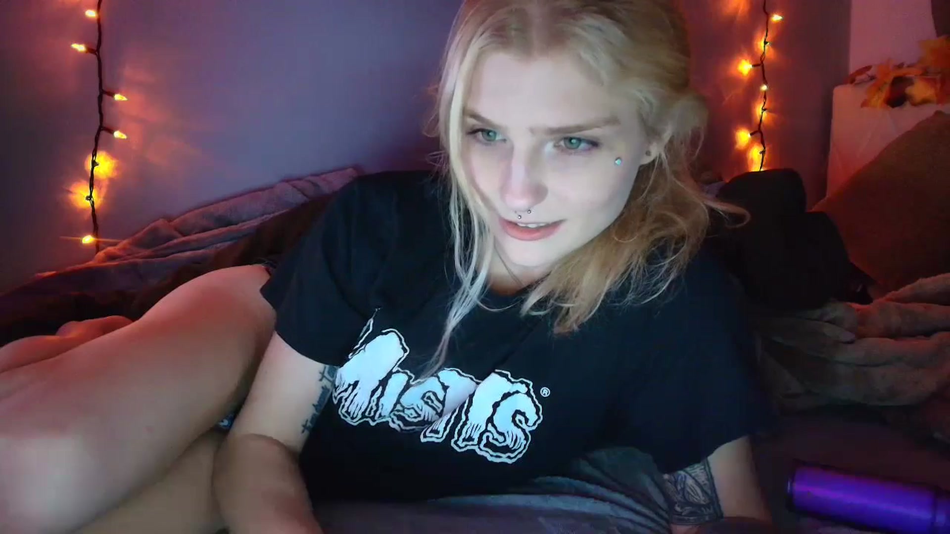 Gallery image thumbnail from DuckChan0's myfreecams stream on, 10/31/2025, 01:22 image 5 of 20