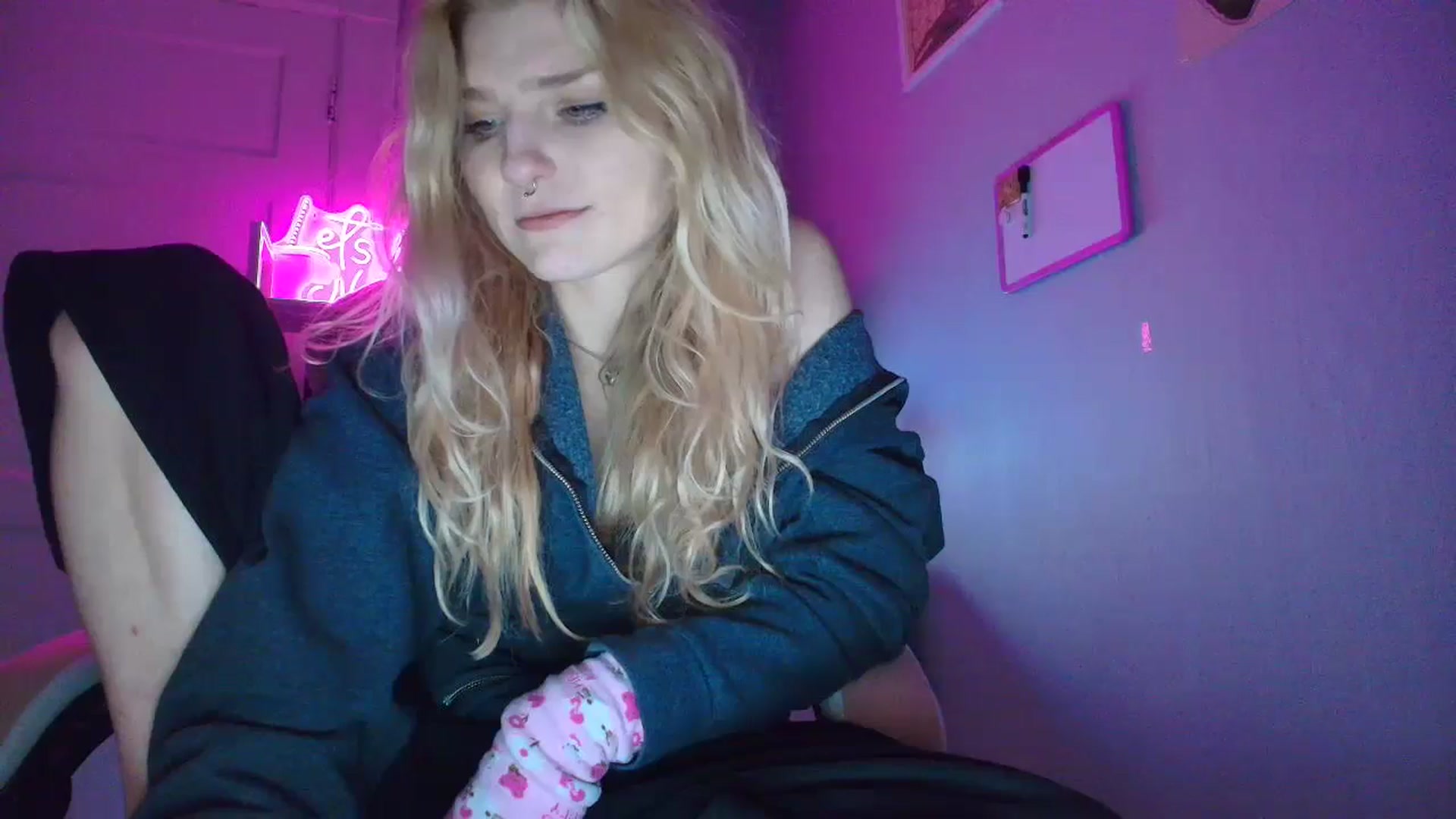 Gallery image thumbnail from DuckChan0's myfreecams stream on, 11/03/2025, 17:02 image 20 of 20