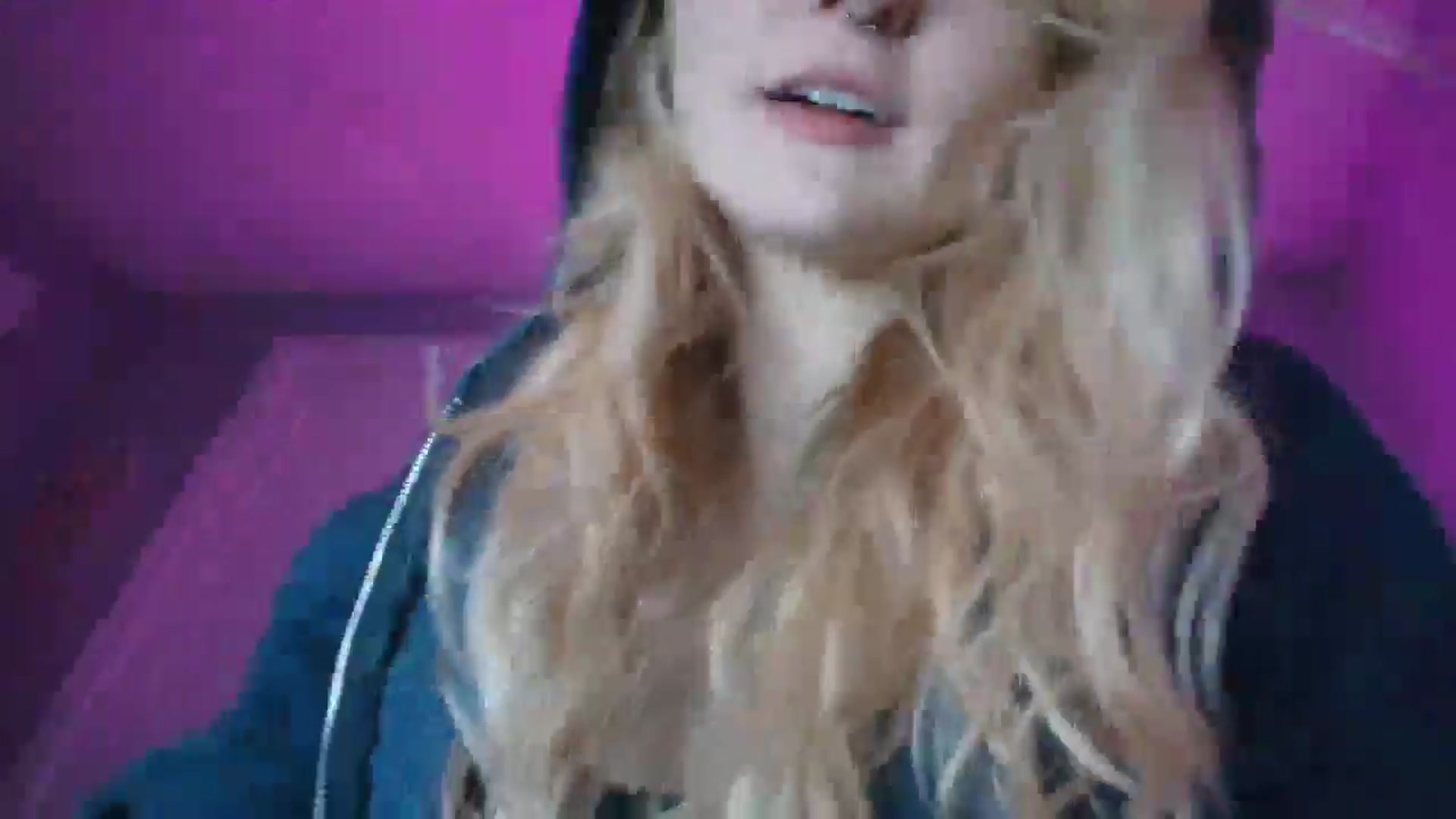 Gallery image thumbnail from DuckChan0's myfreecams stream on, 11/03/2025, 17:02 image 6 of 20