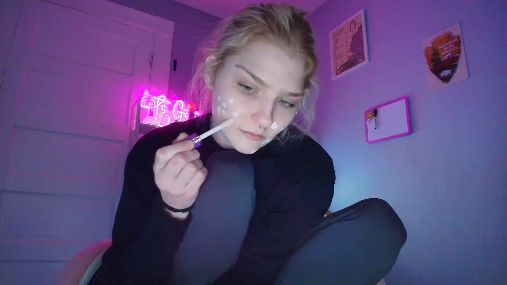 Gallery image thumbnail from DuckChan0's myfreecams stream on, 11/11/2025, 15:36 image 4 of 20