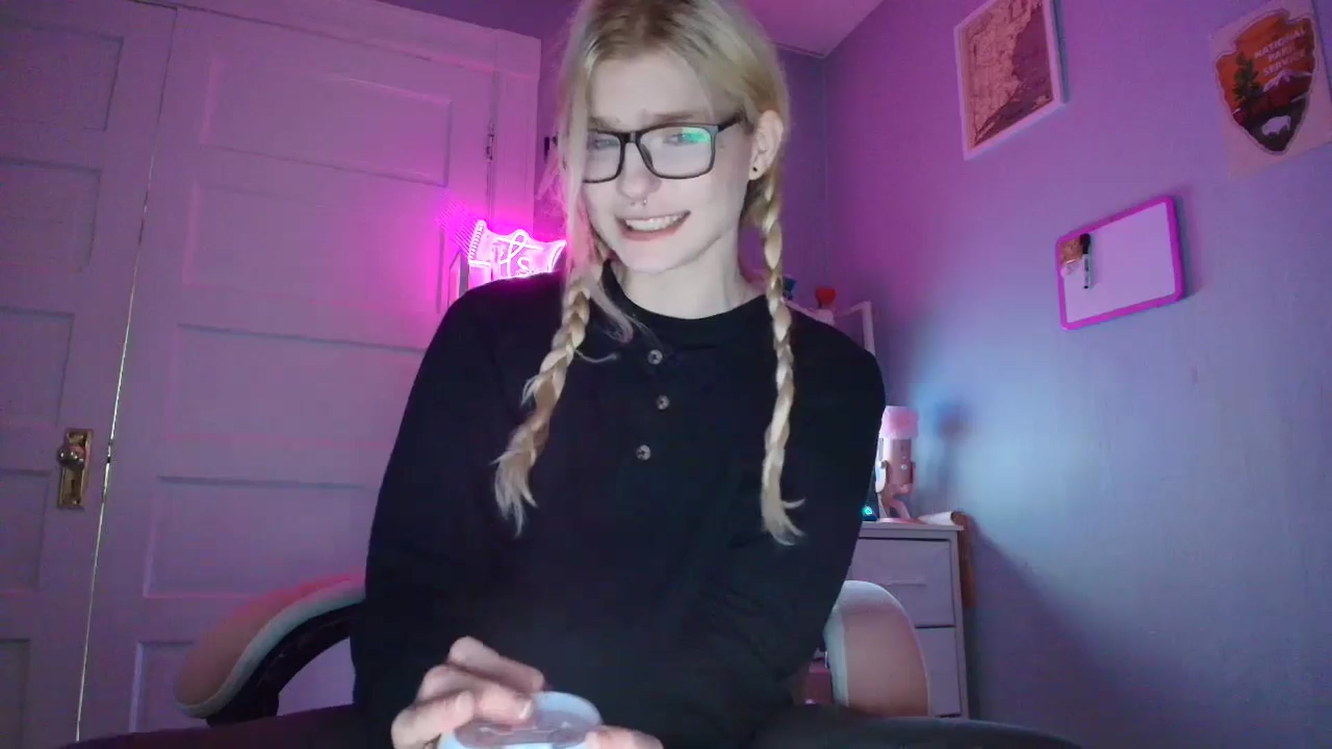 Gallery image thumbnail from DuckChan0's myfreecams stream on, 11/11/2025, 15:36 image 20 of 20