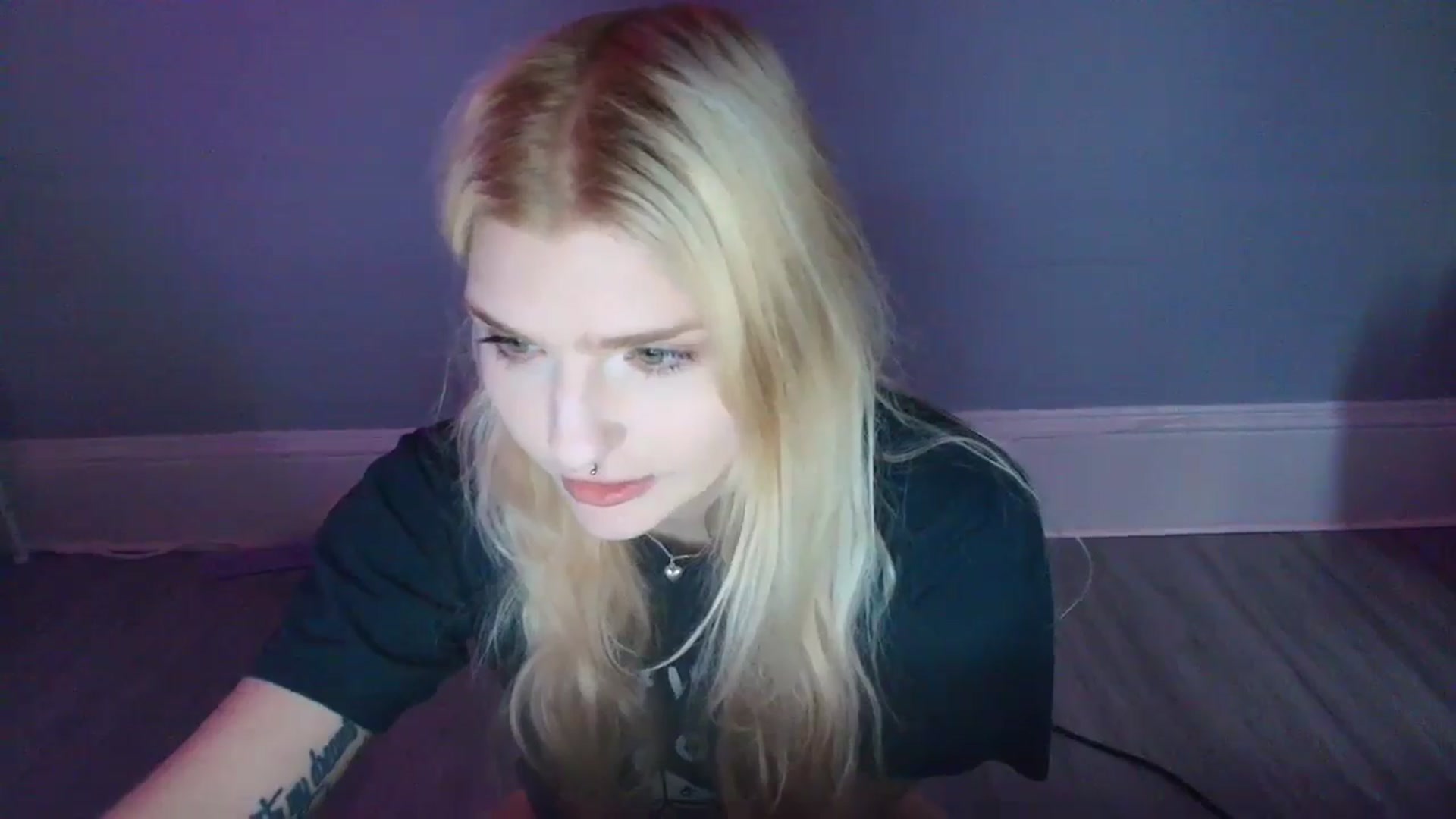 Gallery image thumbnail from DuckChan0's myfreecams stream on, 11/11/2025, 16:49 image 19 of 20