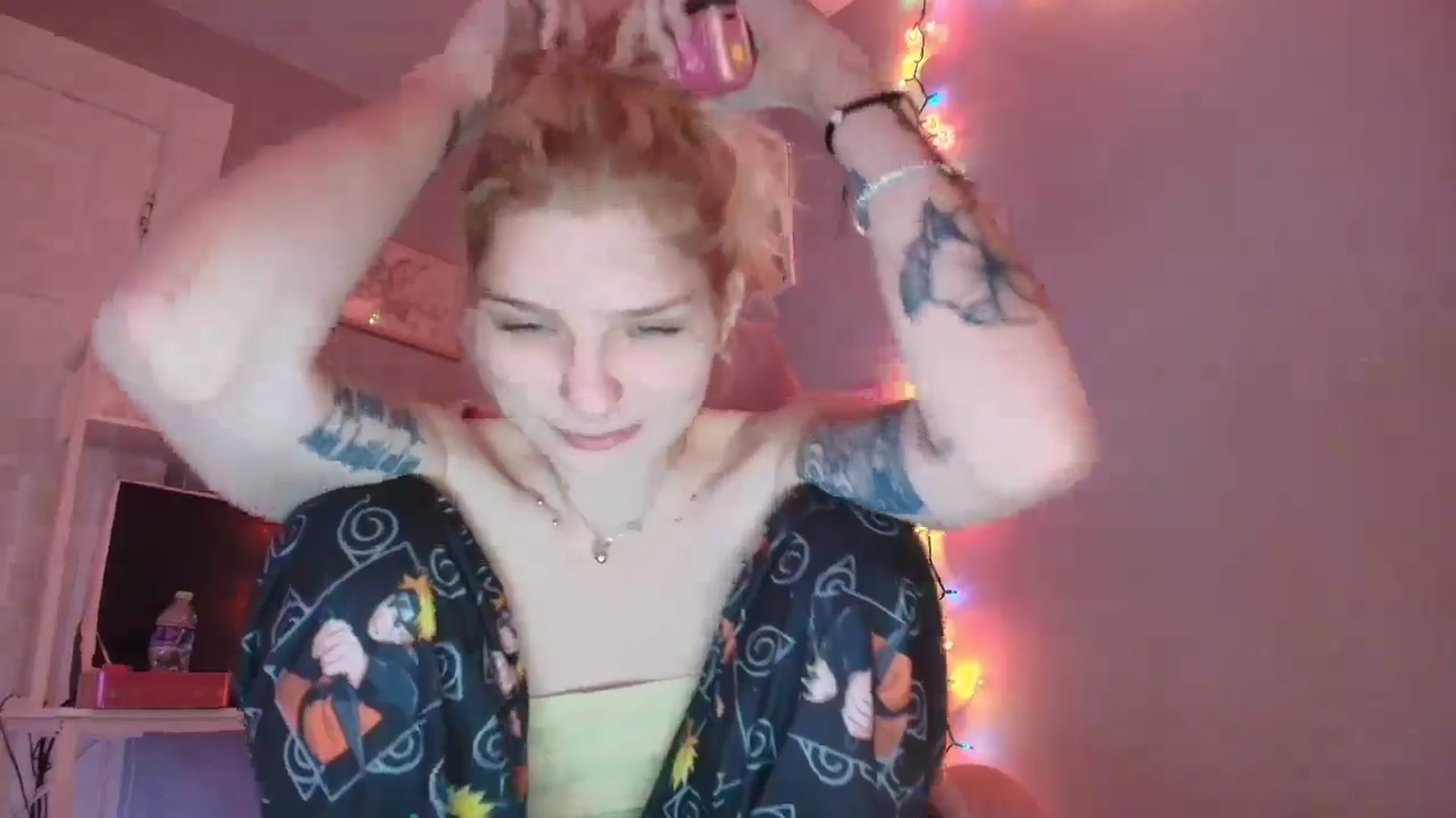 Gallery image thumbnail from DuckChan0's myfreecams stream on, 11/12/2025, 15:32 image 17 of 20