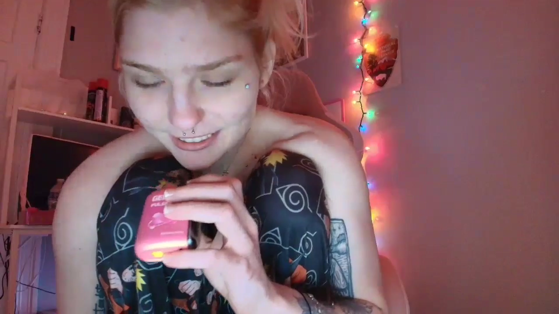 Gallery image thumbnail from DuckChan0's myfreecams stream on, 11/12/2025, 15:32 image 16 of 20