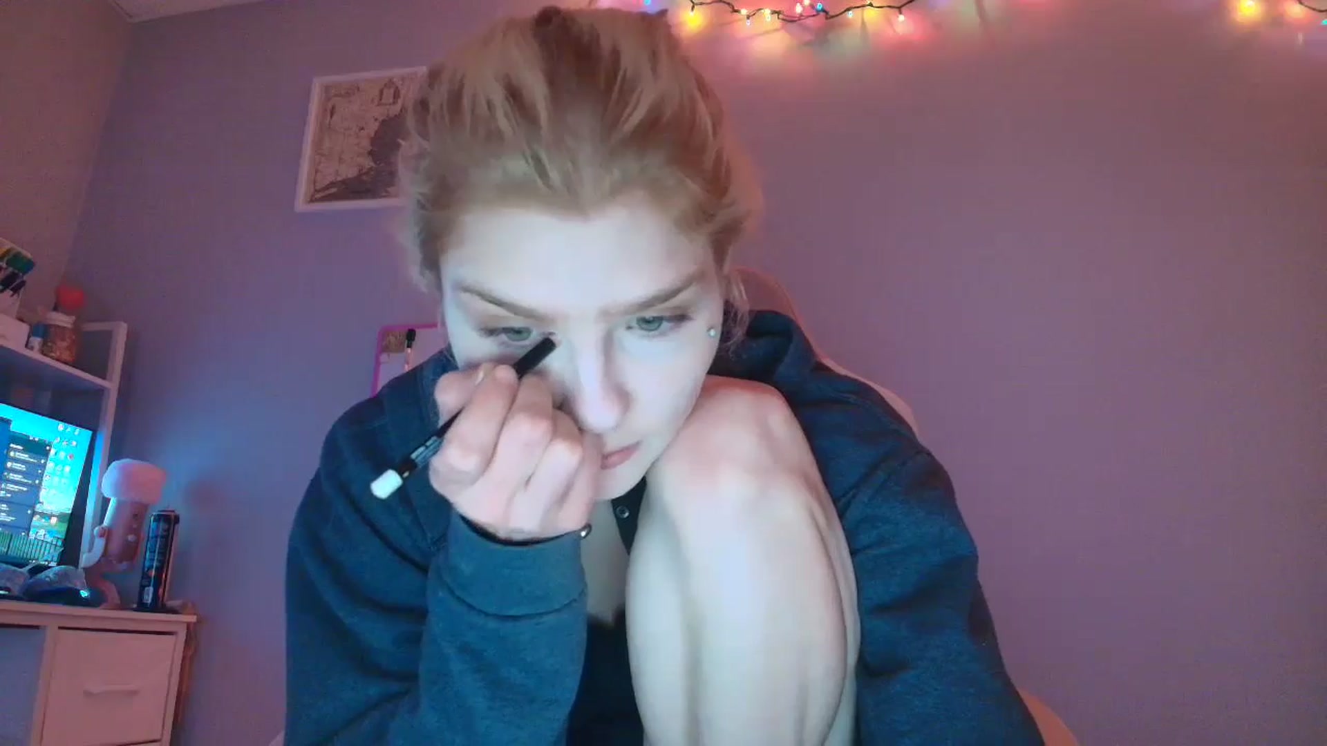 Gallery image thumbnail from DuckChan0's myfreecams stream on, 11/13/2025, 17:19 image 4 of 20