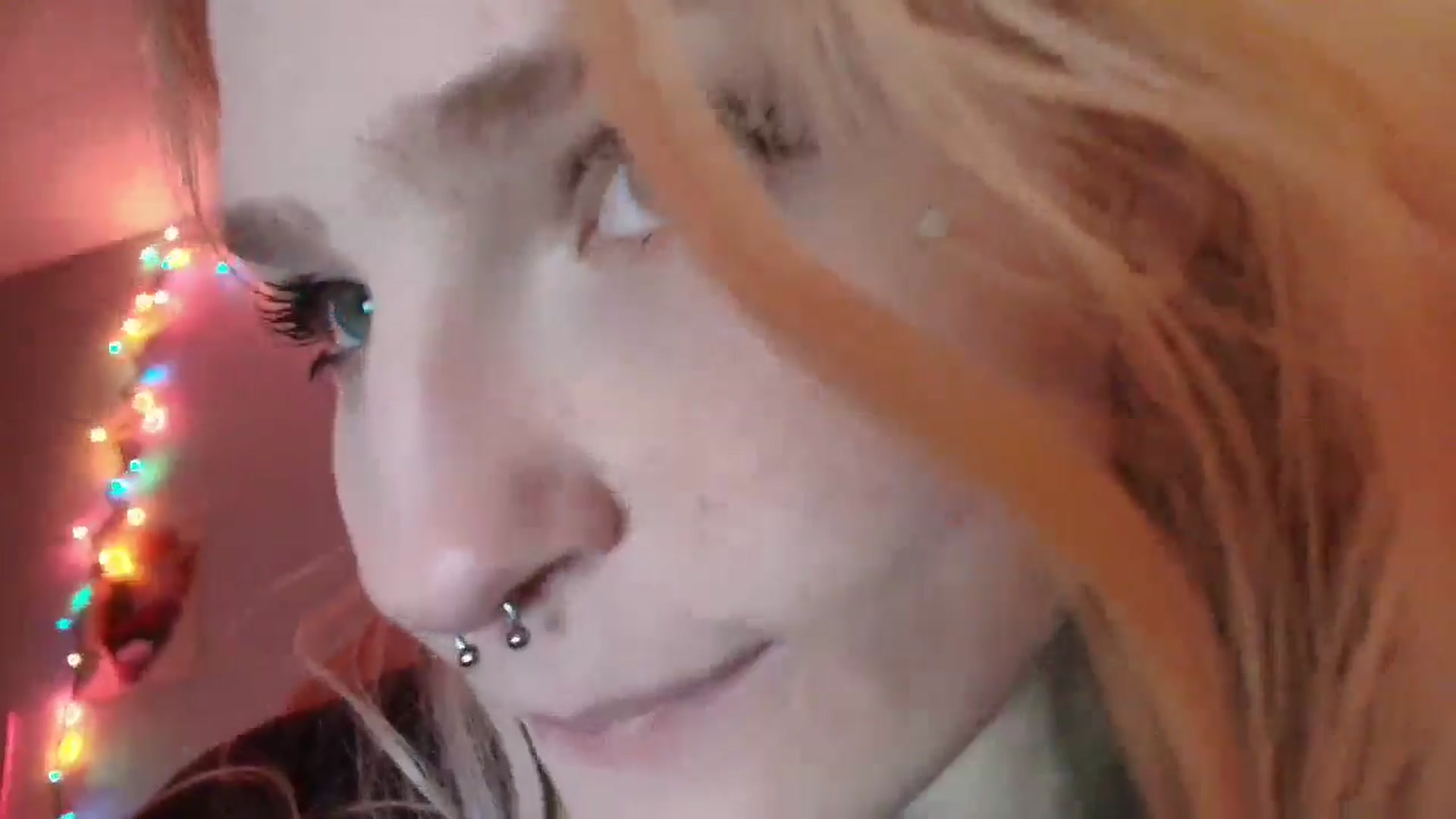 Gallery image thumbnail from DuckChan0's myfreecams stream on, 11/18/2025, 20:04 image 17 of 20