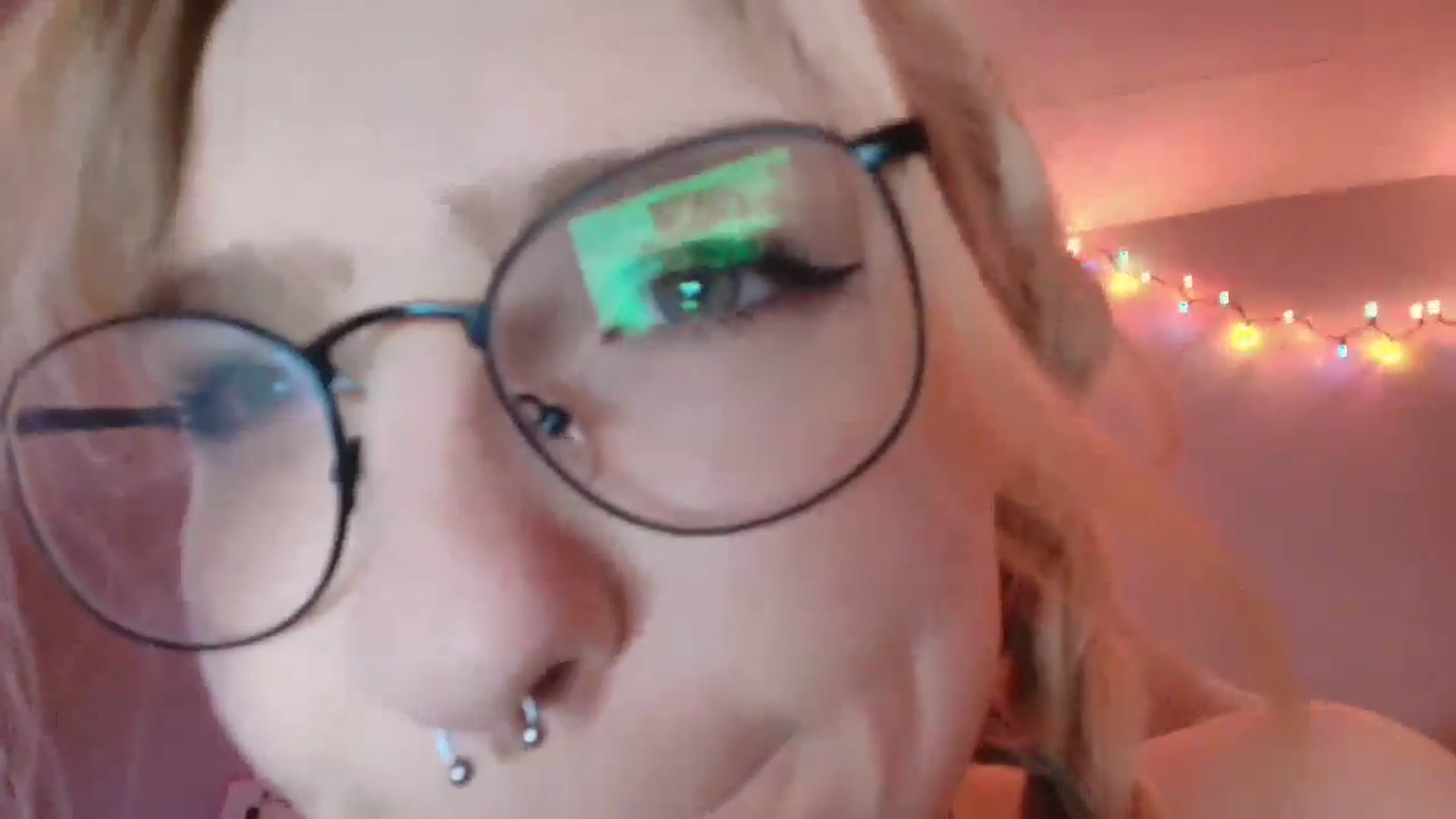 Gallery image thumbnail from DuckChan0's myfreecams stream on, 11/19/2025, 17:24 image 4 of 20