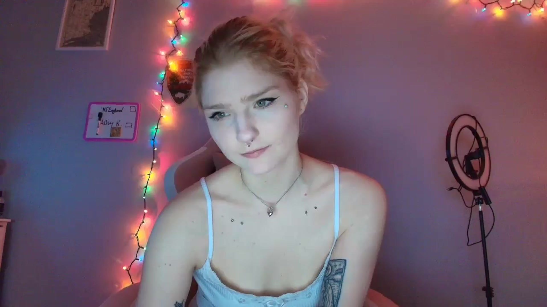 Gallery image thumbnail from DuckChan0's myfreecams stream on, 11/23/2025, 16:46 image 3 of 20