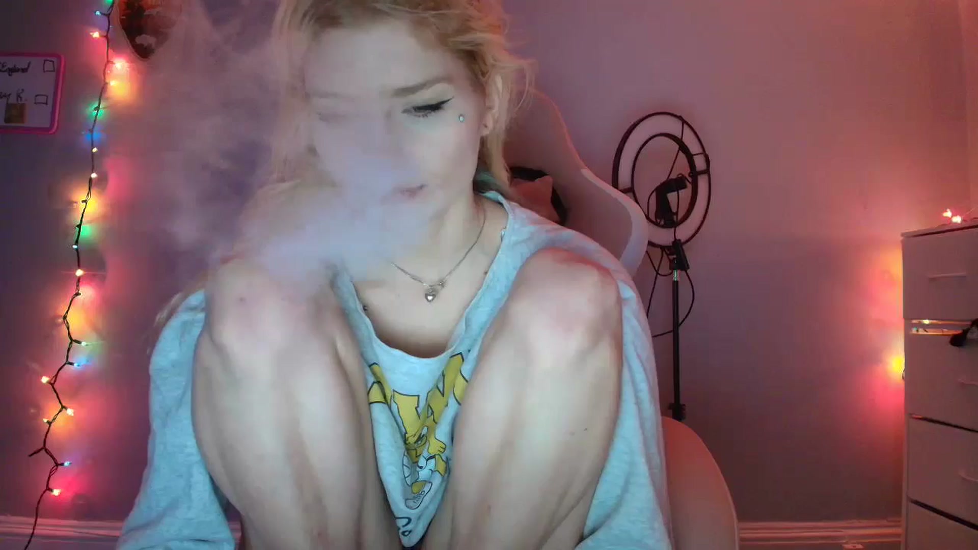 Gallery image thumbnail from DuckChan0's myfreecams stream on, 11/23/2025, 18:38 image 3 of 20