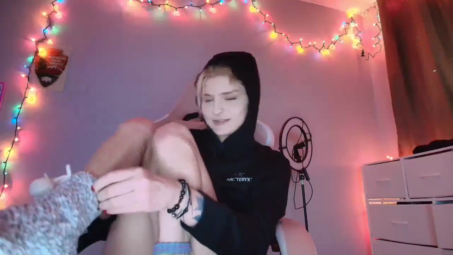 Gallery image thumbnail from DuckChan0's myfreecams stream on, 11/24/2025, 16:33 image 7 of 20