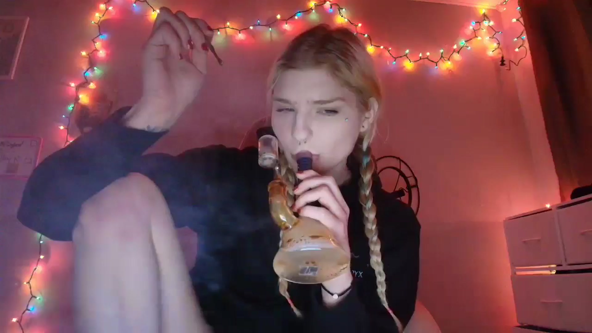 Gallery image thumbnail from DuckChan0's myfreecams stream on, 11/24/2025, 17:50 image 5 of 20