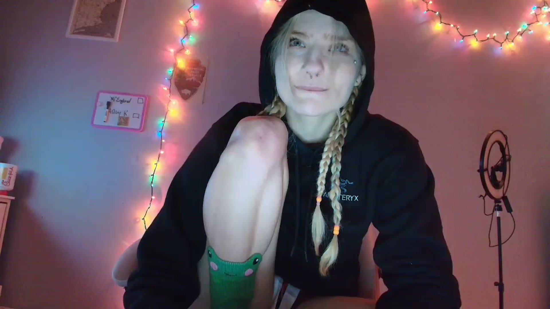 Gallery image thumbnail from DuckChan0's myfreecams stream on, 11/25/2025, 16:35 image 11 of 20