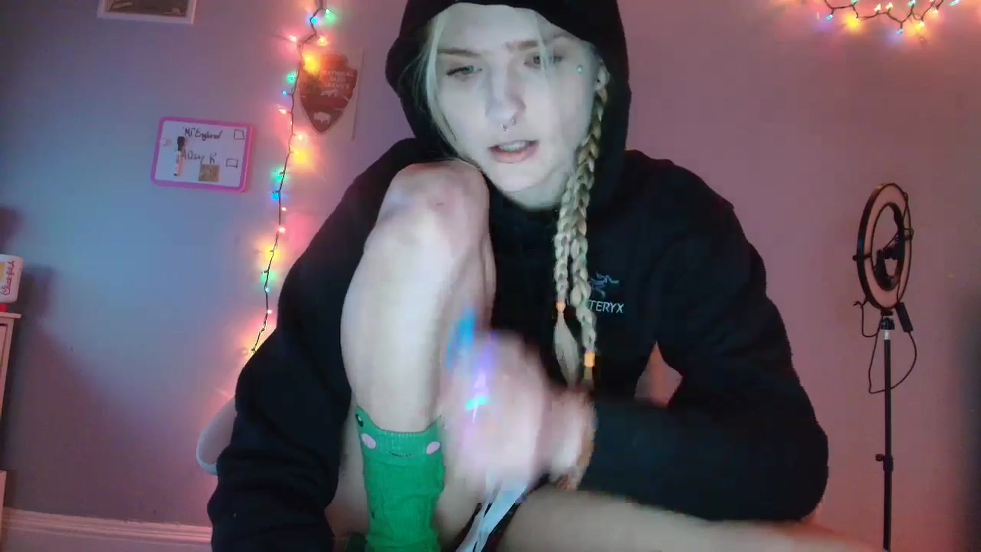 Gallery image thumbnail from DuckChan0's myfreecams stream on, 11/25/2025, 16:35 image 10 of 20