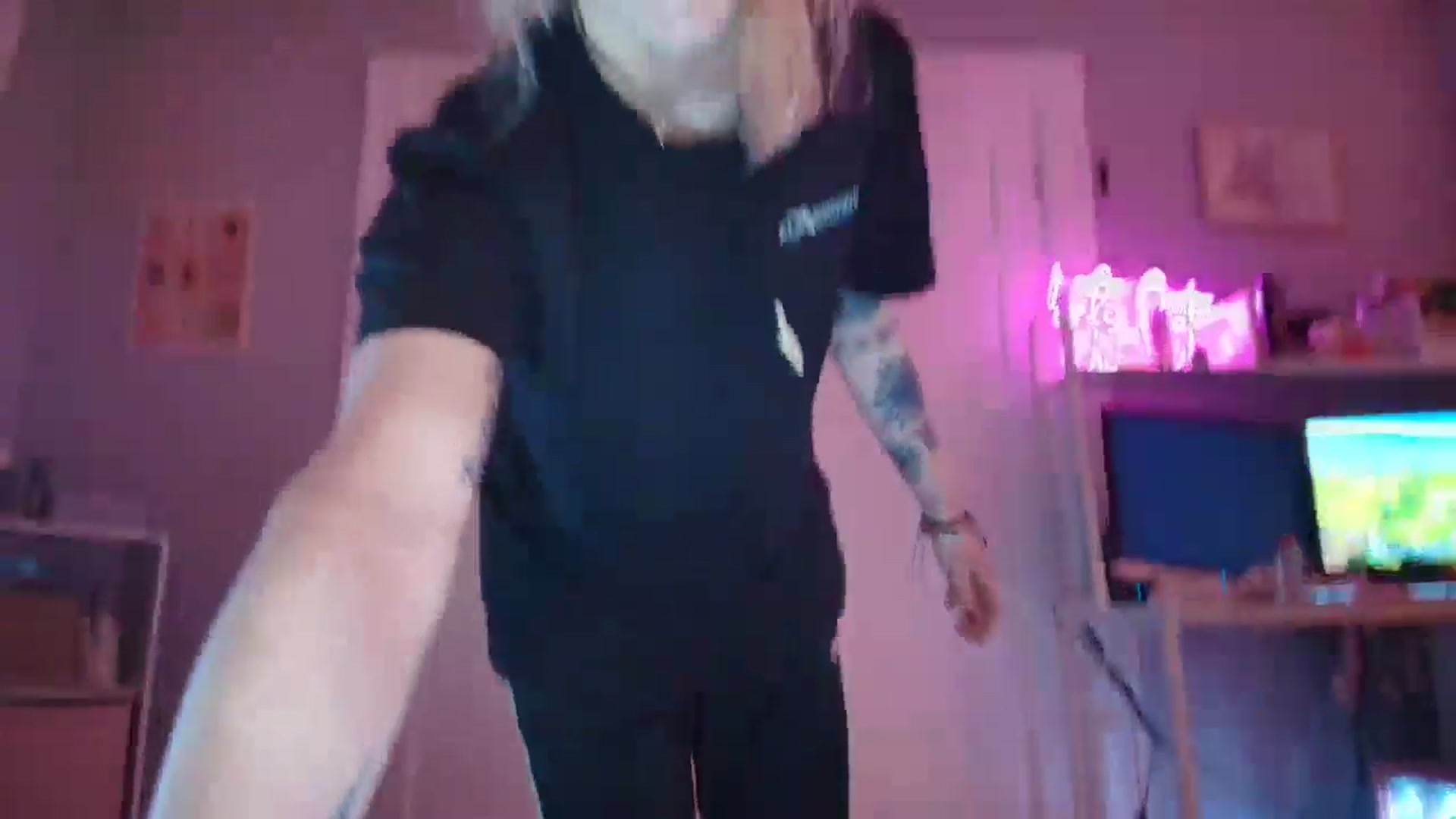 Gallery image thumbnail from DuckChan0's myfreecams stream on, 11/26/2025, 20:15 image 9 of 20