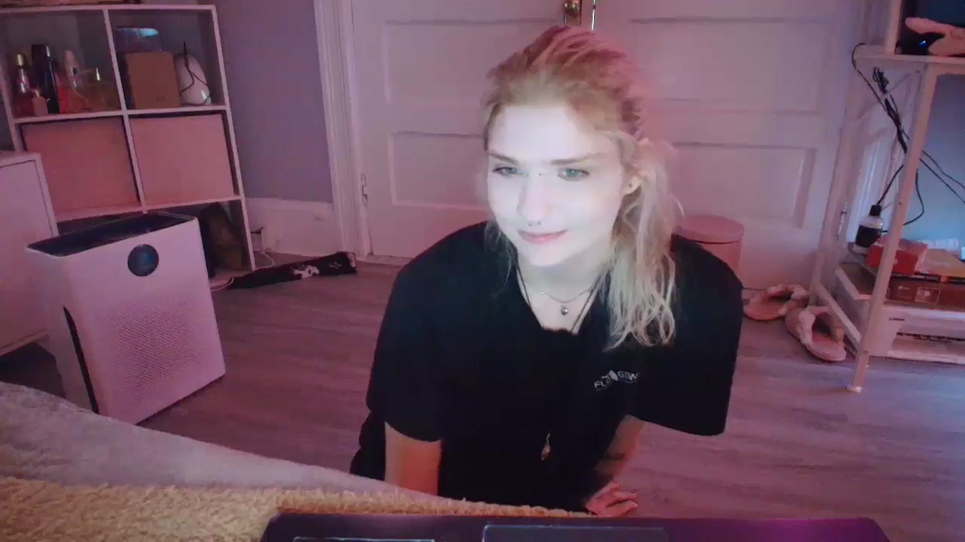 Gallery image thumbnail from DuckChan0's myfreecams stream on, 11/26/2025, 20:15 image 11 of 20