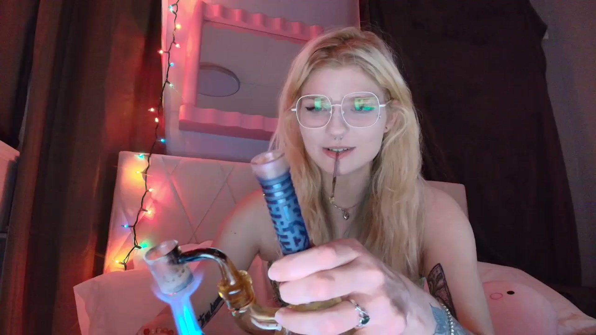 Gallery image thumbnail from DuckChan0's myfreecams stream on, 11/29/2025, 02:28 image 1 of 20