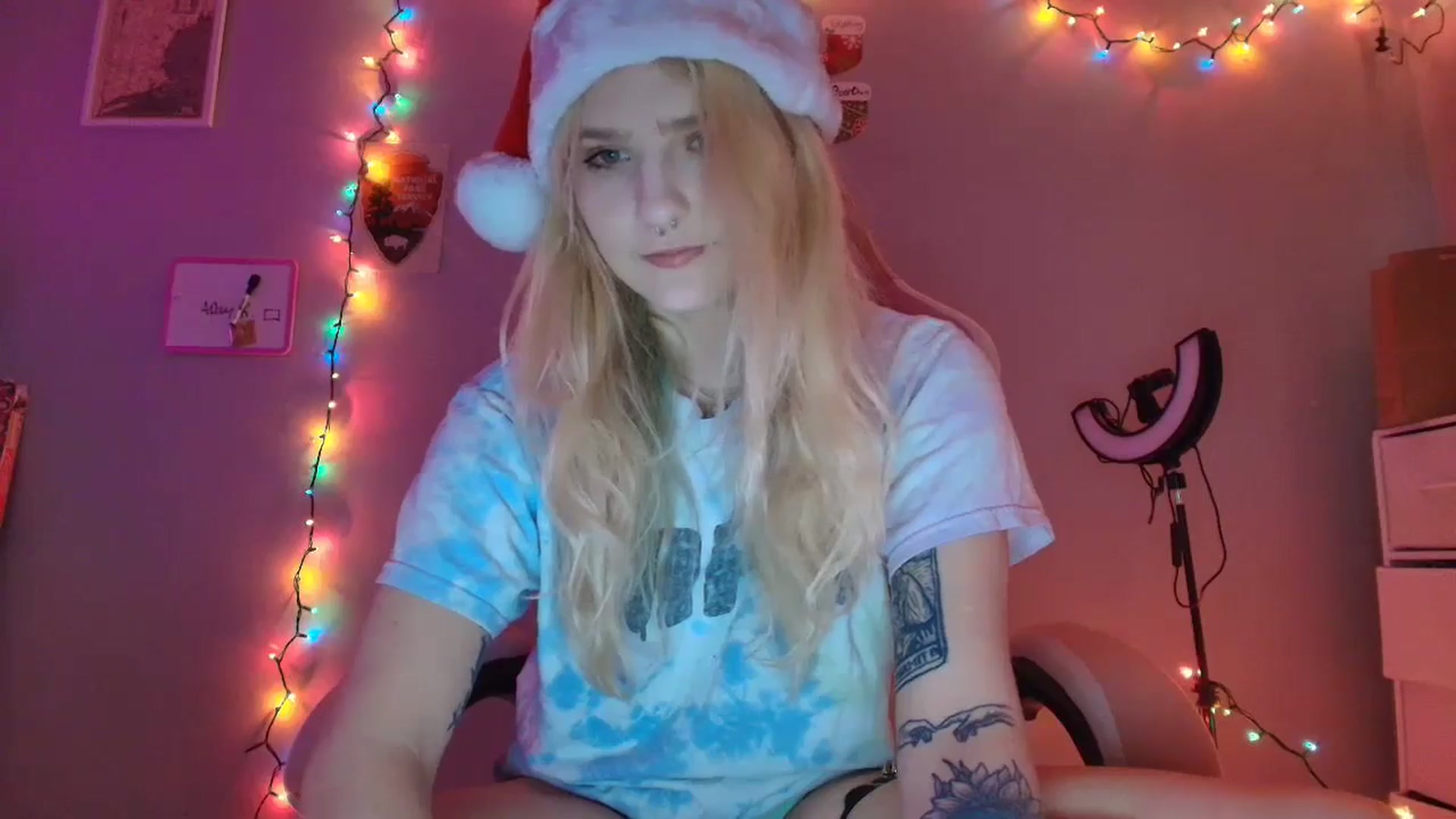Gallery image thumbnail from DuckChan0's myfreecams stream on, 12/03/2025, 17:23 image 8 of 20