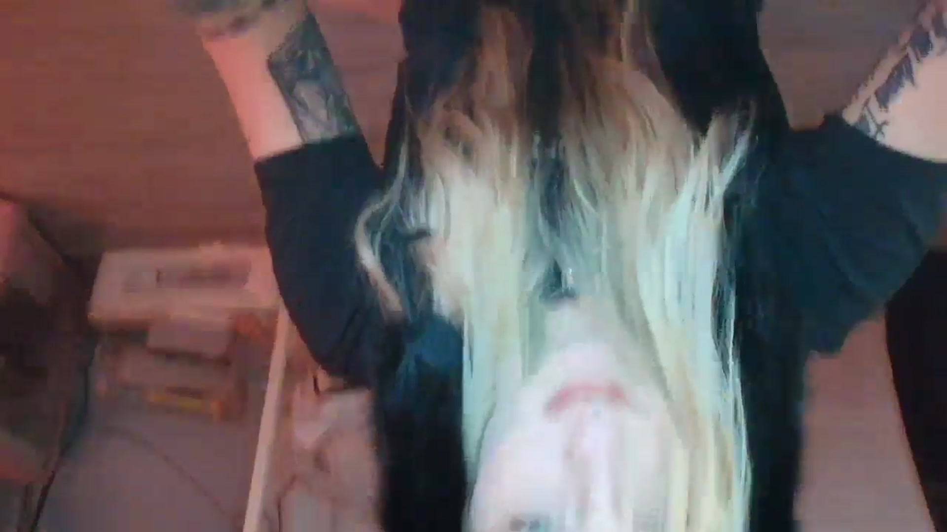 Gallery image thumbnail from DuckChan0's myfreecams stream on, 12/09/2025, 19:19 image 6 of 20