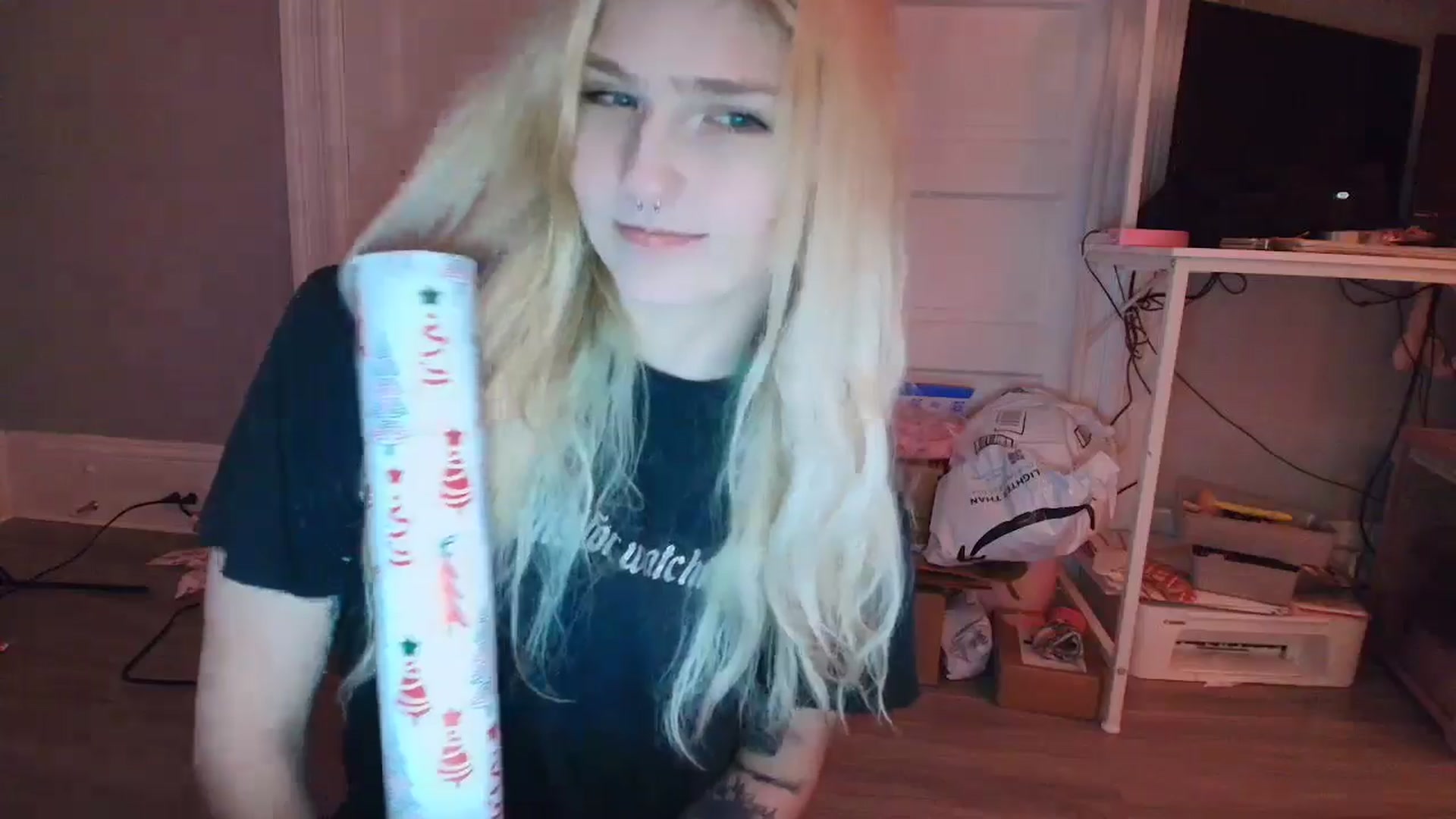 Gallery image thumbnail from DuckChan0's myfreecams stream on, 12/09/2025, 19:19 image 5 of 20