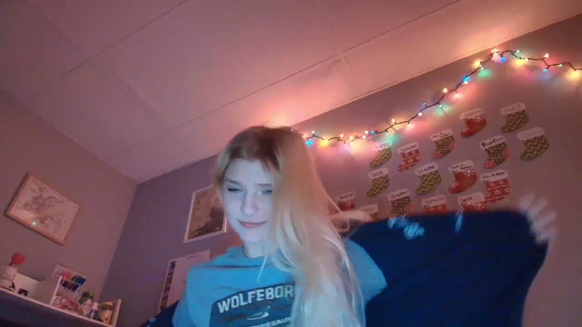 Gallery image thumbnail from DuckChan0's myfreecams stream on, 12/18/2025, 14:53 image 3 of 20