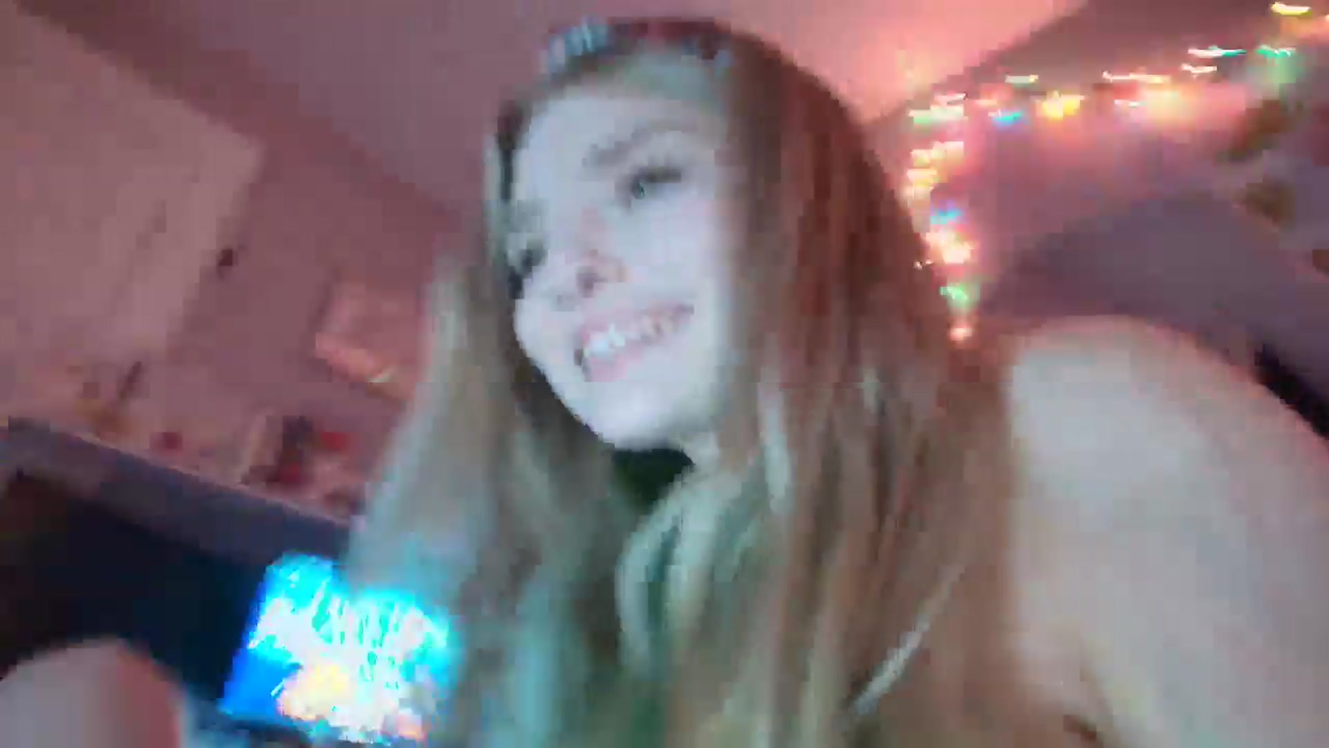 Gallery image thumbnail from DuckChan0's myfreecams stream on, 12/21/2025, 01:44 image 13 of 20