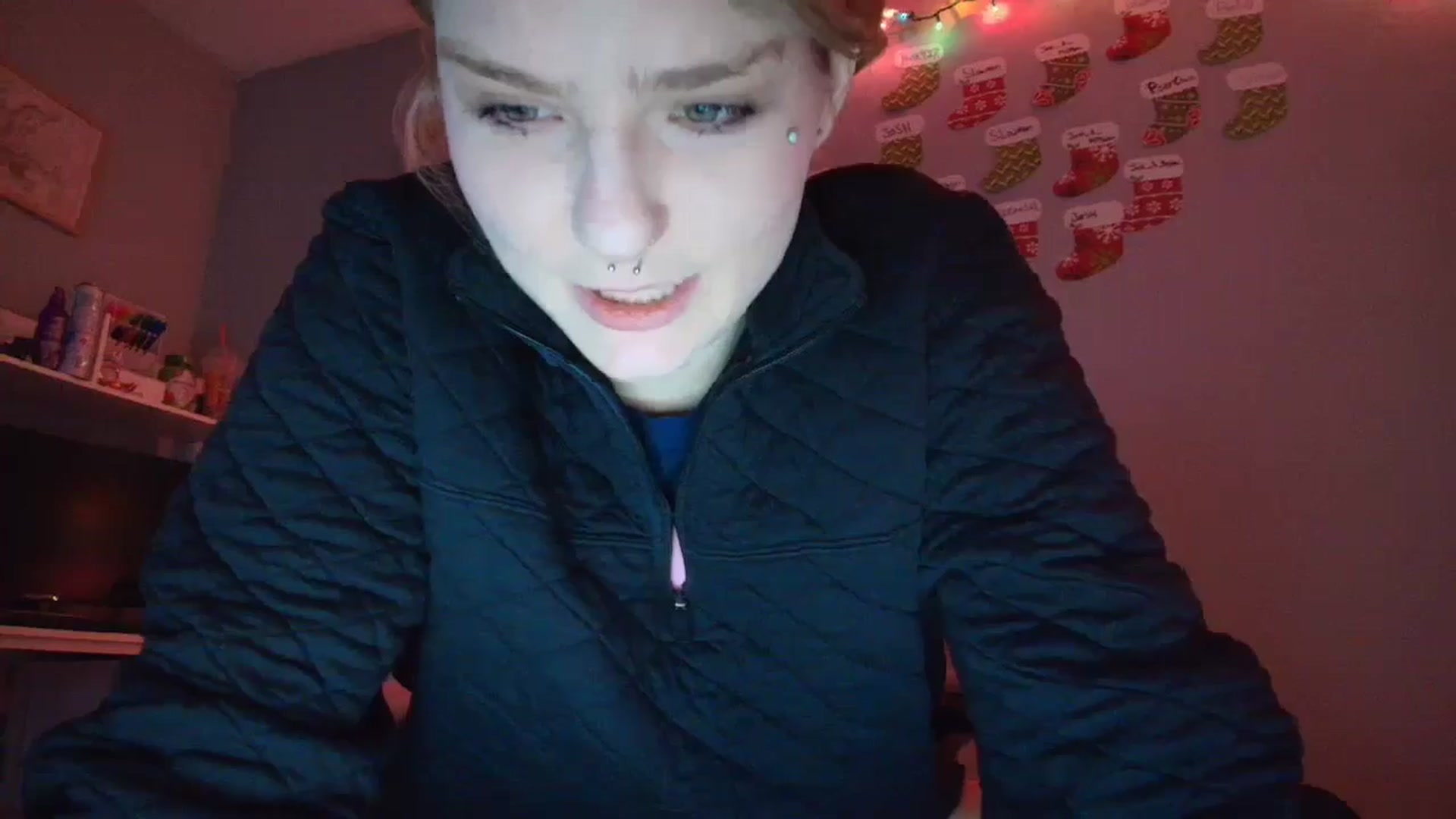 Gallery image thumbnail from DuckChan0's myfreecams stream on, 12/21/2025, 17:42 image 6 of 20