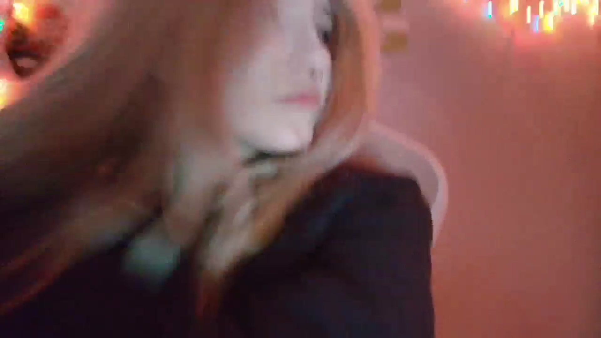Gallery image thumbnail from DuckChan0's myfreecams stream on, 12/21/2025, 17:42 image 17 of 20