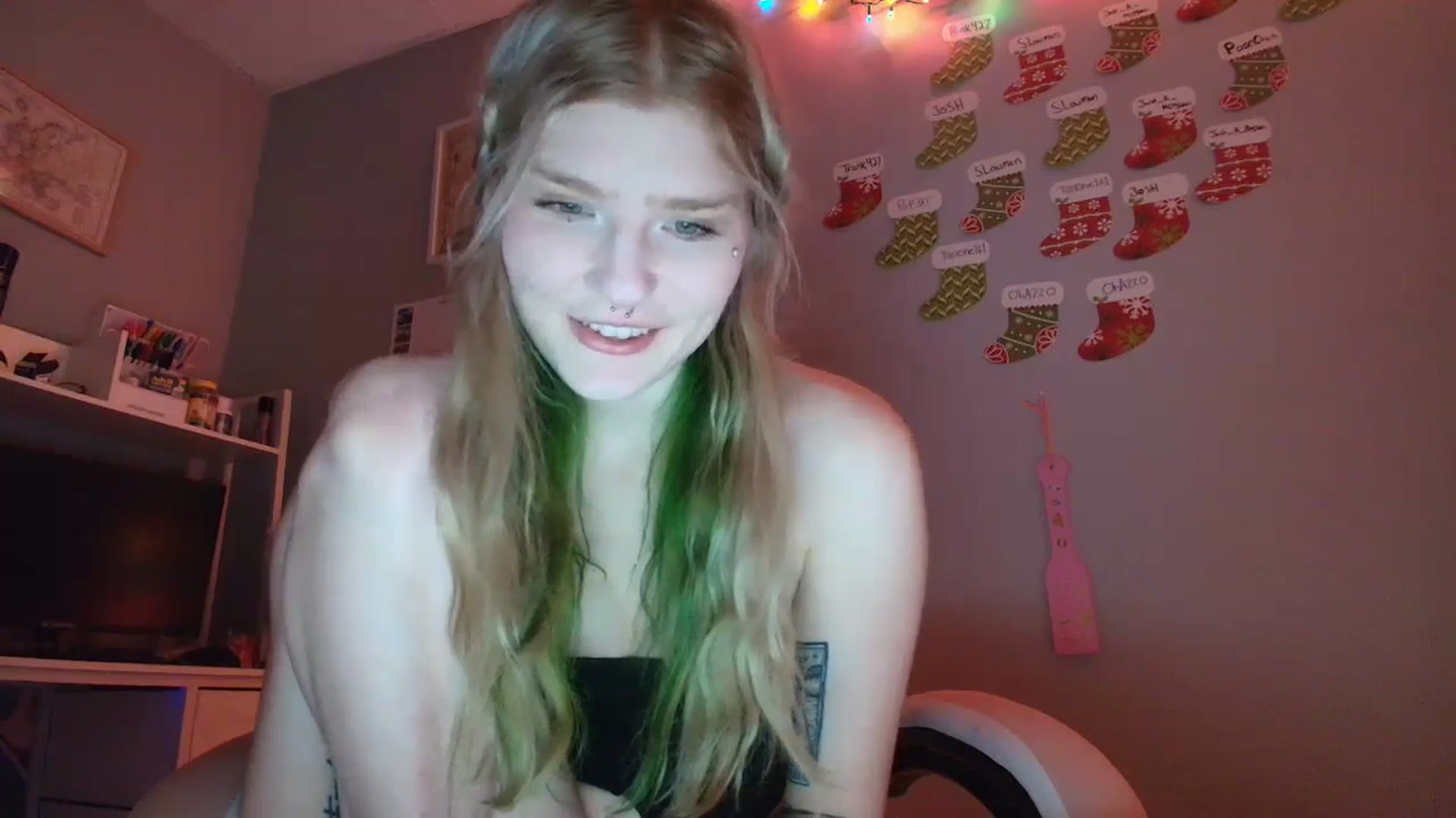 Gallery image thumbnail from DuckChan0's myfreecams stream on, 12/23/2025, 16:10 image 9 of 20