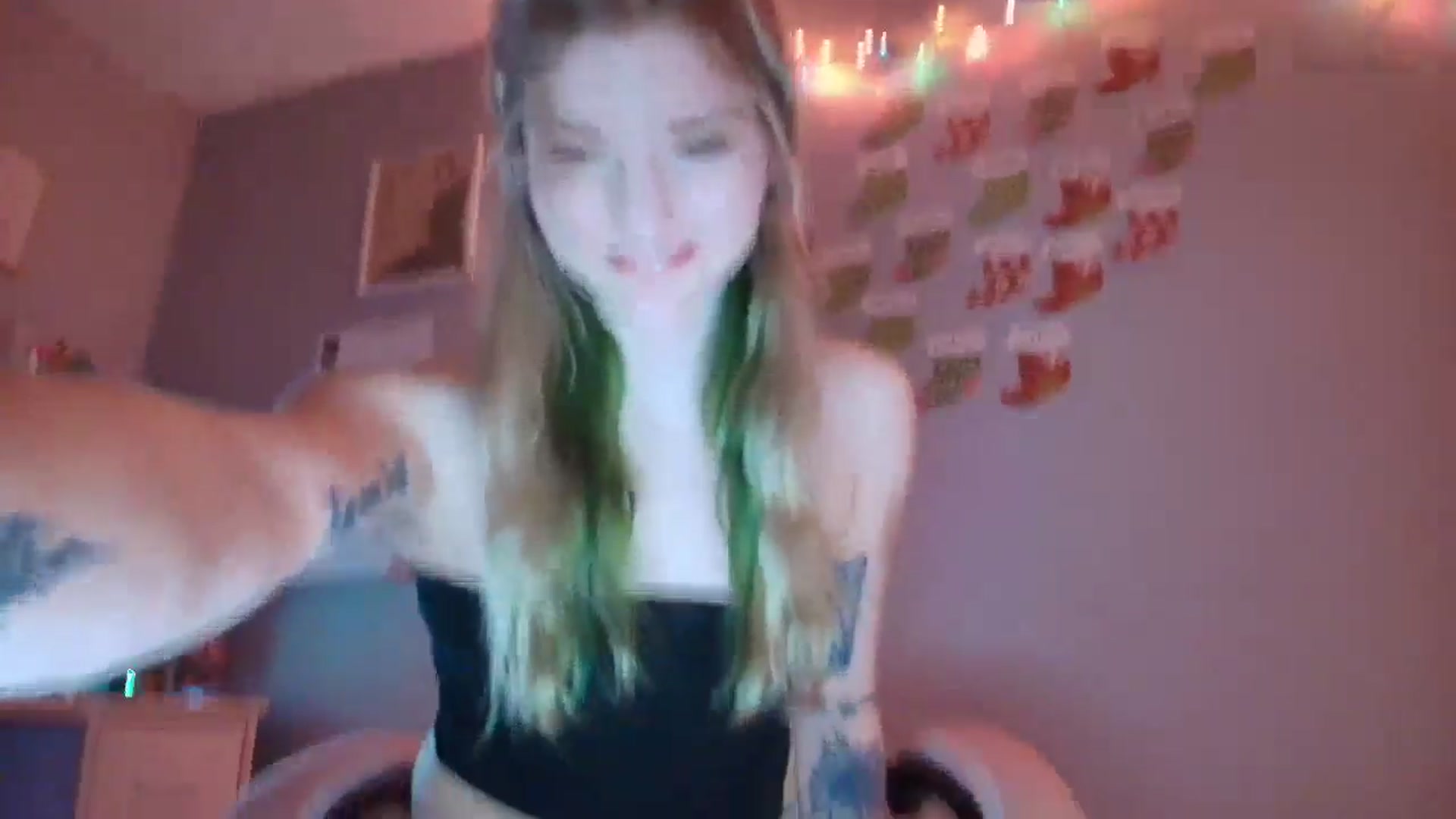 Gallery image thumbnail from DuckChan0's myfreecams stream on, 12/23/2025, 16:10 image 19 of 20