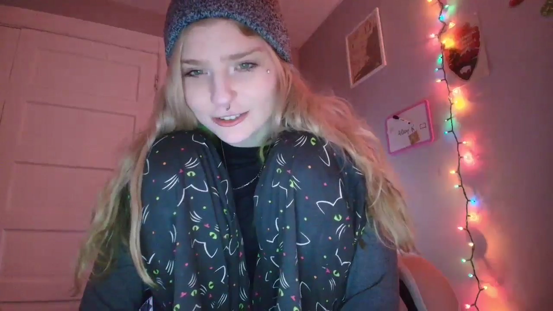 Gallery image thumbnail from DuckChan0's myfreecams stream on, 12/26/2025, 18:32 image 20 of 20