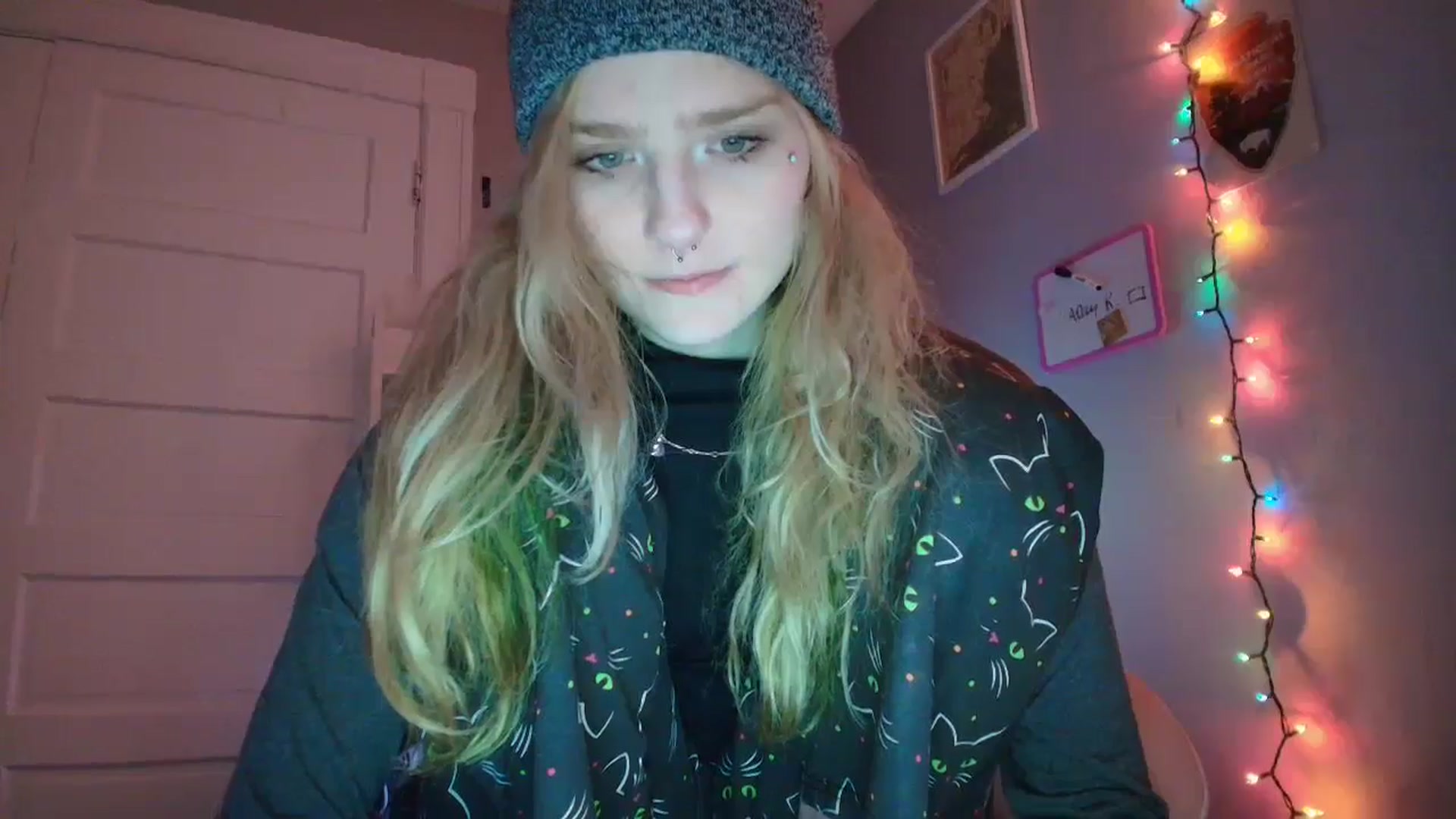 Gallery image thumbnail from DuckChan0's myfreecams stream on, 12/26/2025, 18:32 image 16 of 20