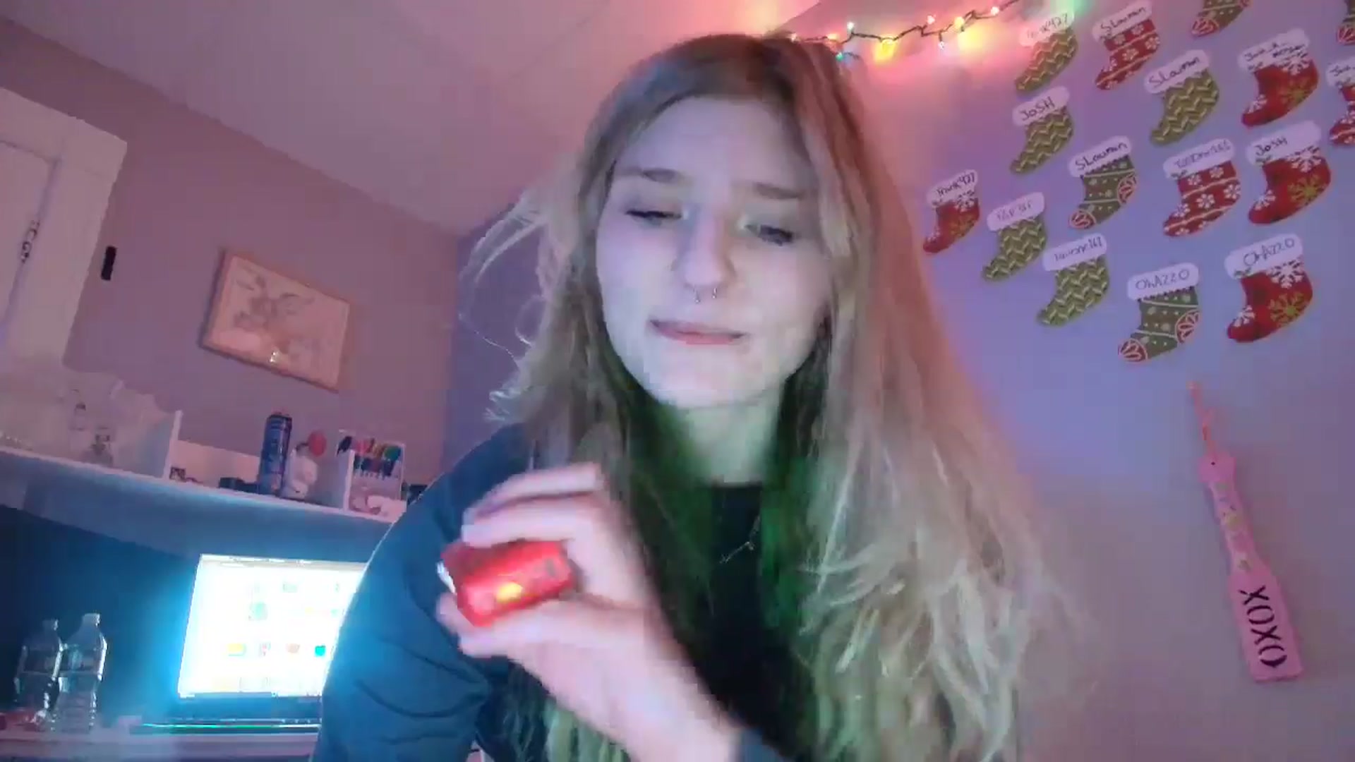 Gallery image thumbnail from DuckChan0's myfreecams stream on, 12/26/2025, 18:32 image 7 of 20