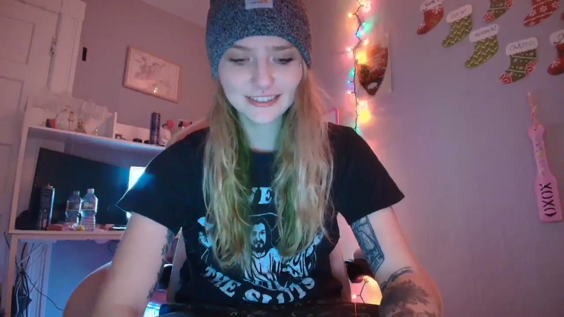 Gallery image thumbnail from DuckChan0's myfreecams stream on, 12/26/2025, 20:16 image 3 of 20