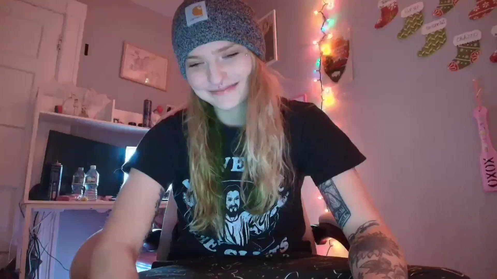 Gallery image thumbnail from DuckChan0's myfreecams stream on, 12/26/2025, 20:16 image 1 of 20