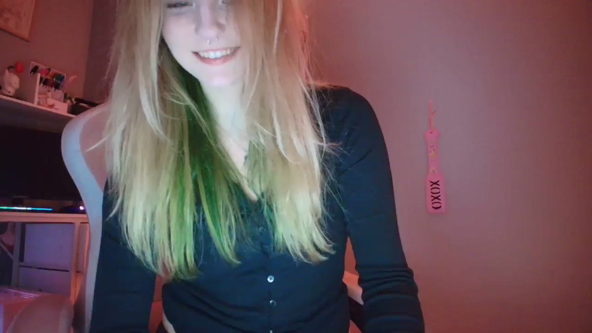 Gallery image thumbnail from DuckChan0's myfreecams stream on, 12/29/2025, 03:02 image 3 of 20