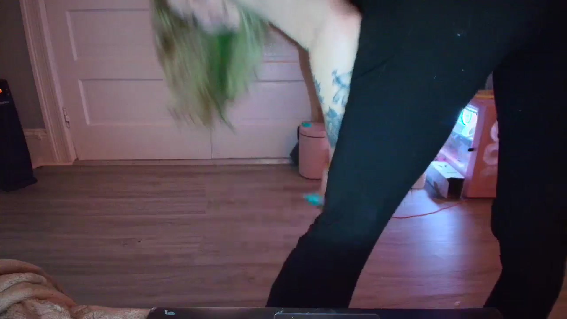 Gallery image thumbnail from DuckChan0's myfreecams stream on, 12/29/2025, 18:18 image 4 of 20
