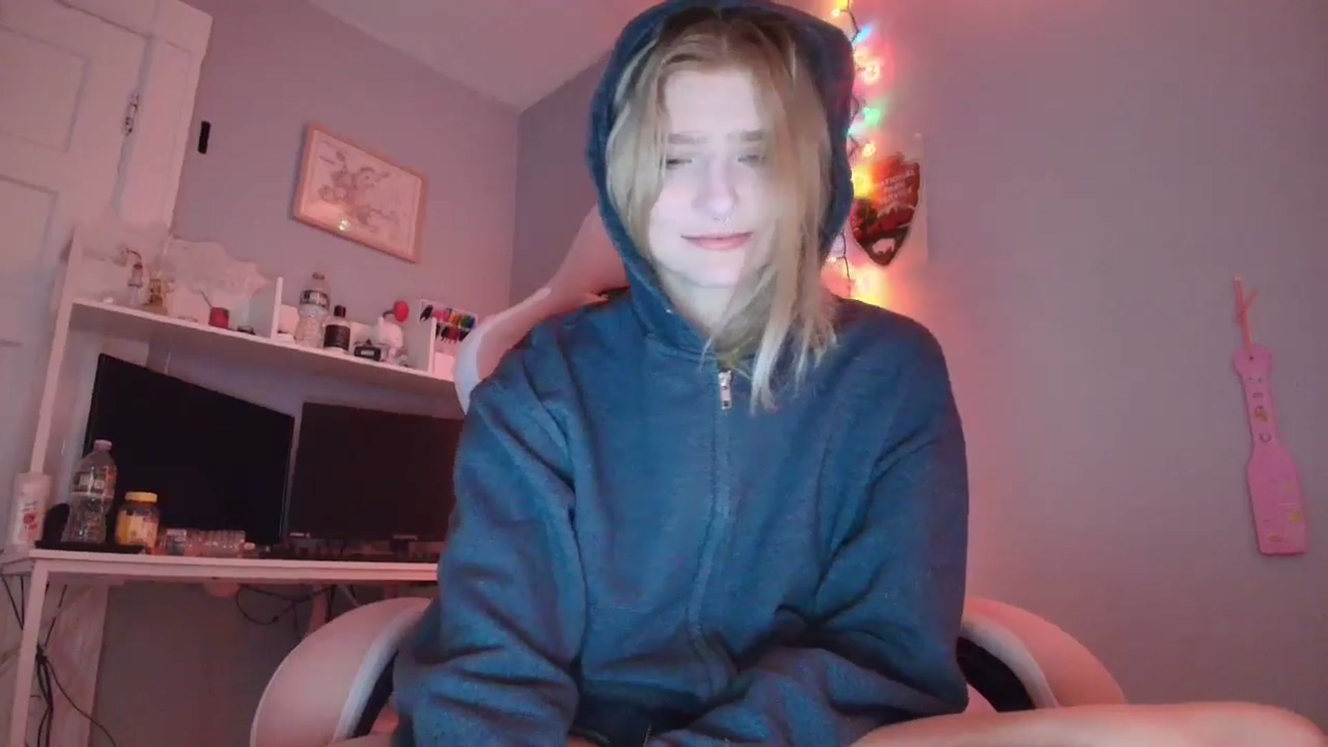 Gallery image thumbnail from DuckChan0's myfreecams stream on, 01/01/2026, 19:13 image 11 of 20