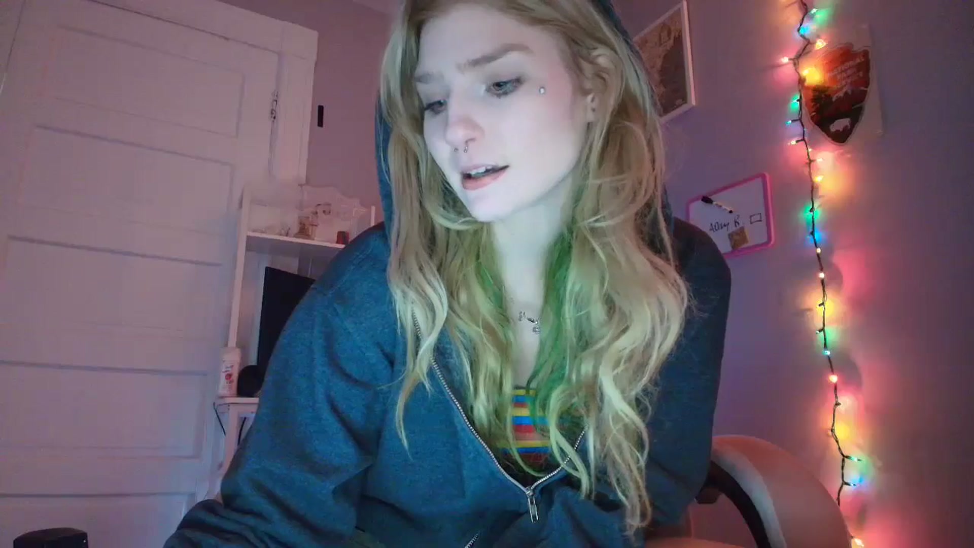 Gallery image thumbnail from DuckChan0's myfreecams stream on, 01/02/2026, 18:46 image 2 of 20