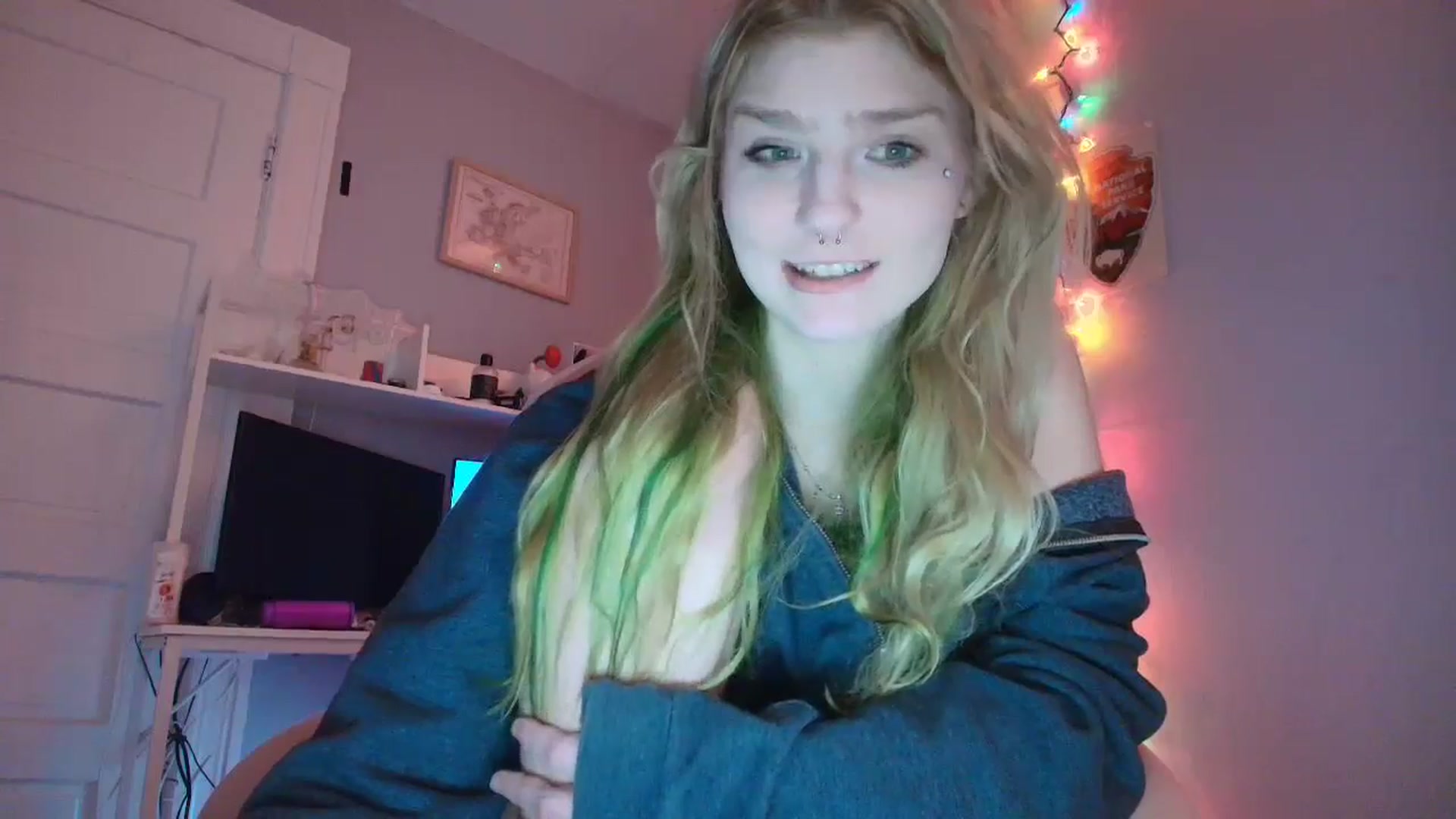 Gallery image thumbnail from DuckChan0's myfreecams stream on, 01/02/2026, 18:46 image 3 of 20