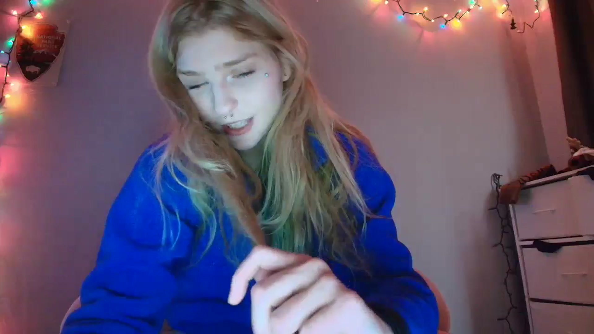 Gallery image thumbnail from DuckChan0's myfreecams stream on, 01/05/2026, 17:32 image 12 of 20