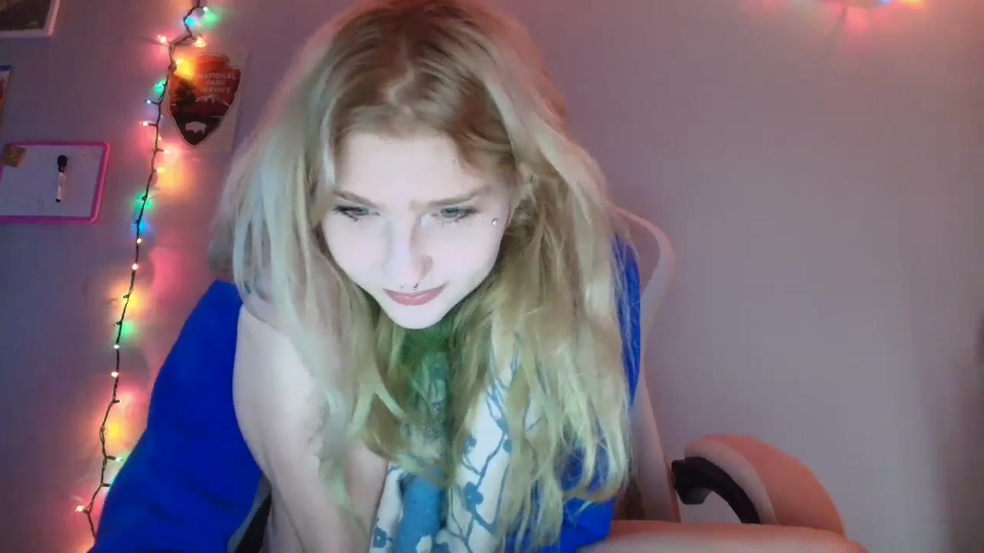 Gallery image thumbnail from DuckChan0's myfreecams stream on, 01/05/2026, 17:32 image 5 of 20