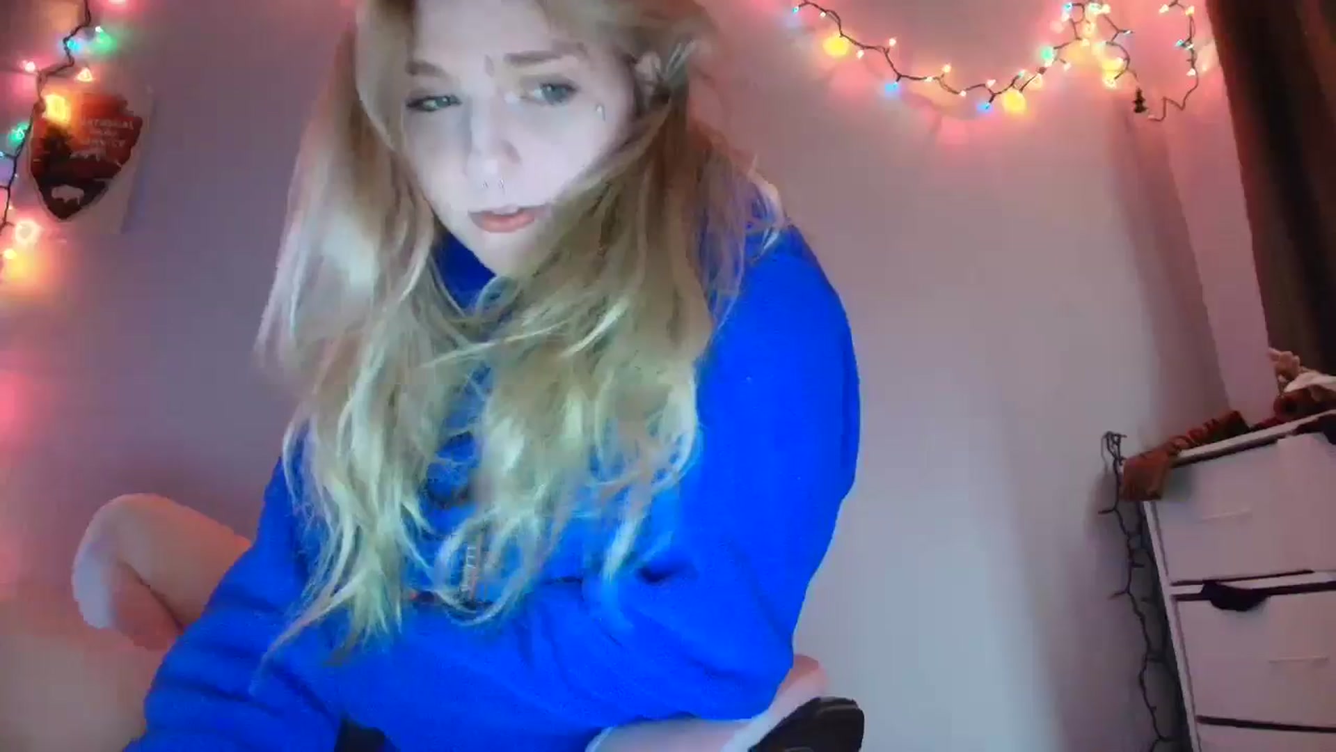 Gallery image thumbnail from DuckChan0's myfreecams stream on, 01/05/2026, 17:32 image 9 of 20