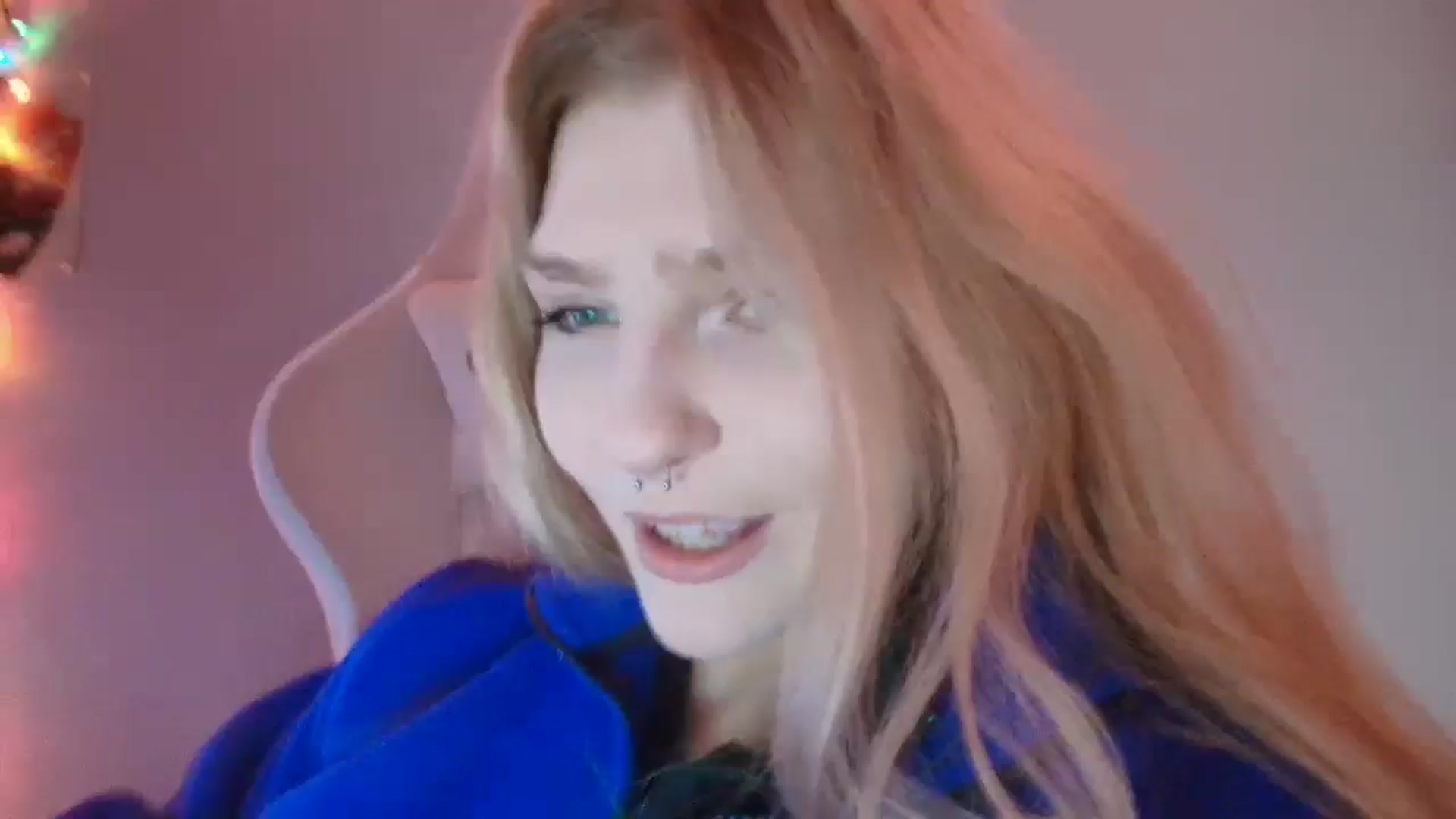 Gallery image thumbnail from DuckChan0's myfreecams stream on, 01/05/2026, 17:32 image 11 of 20