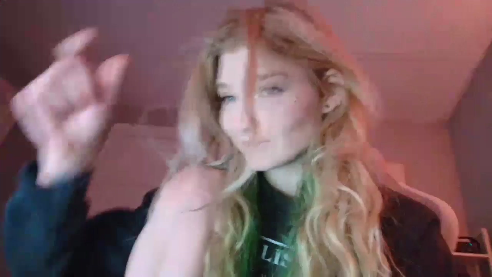 Gallery image thumbnail from DuckChan0's myfreecams stream on, 01/08/2026, 18:00 image 9 of 20