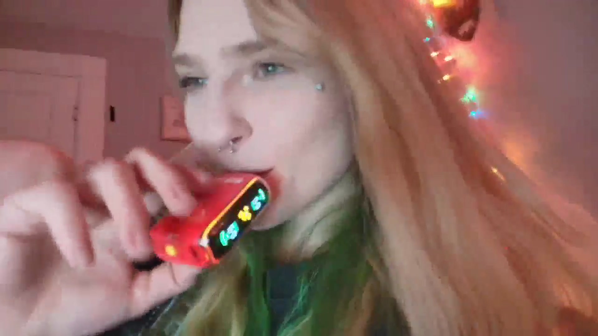 Gallery image thumbnail from DuckChan0's myfreecams stream on, 01/08/2026, 18:00 image 19 of 20