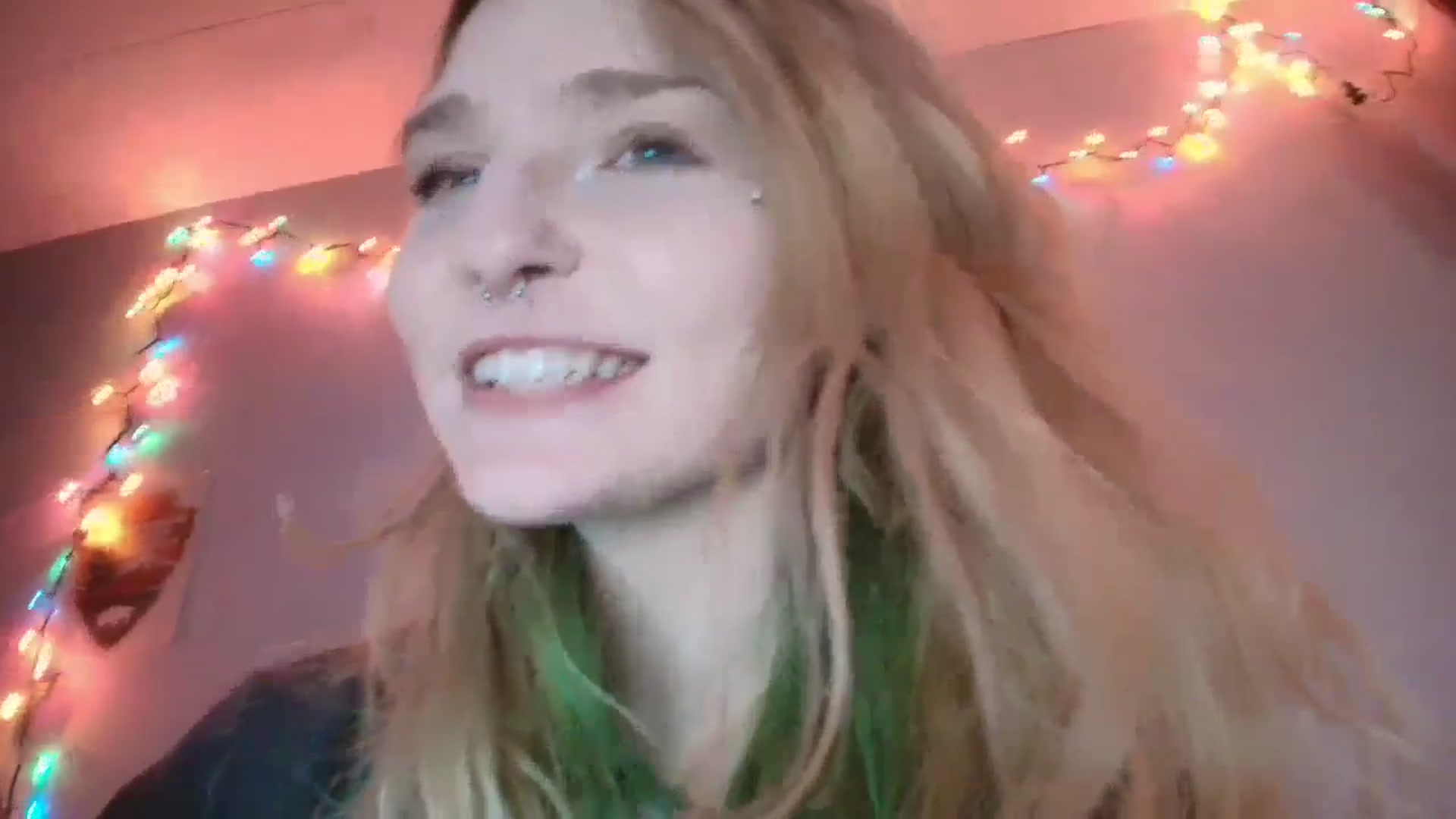 Gallery image thumbnail from DuckChan0's myfreecams stream on, 01/08/2026, 19:07 image 15 of 20