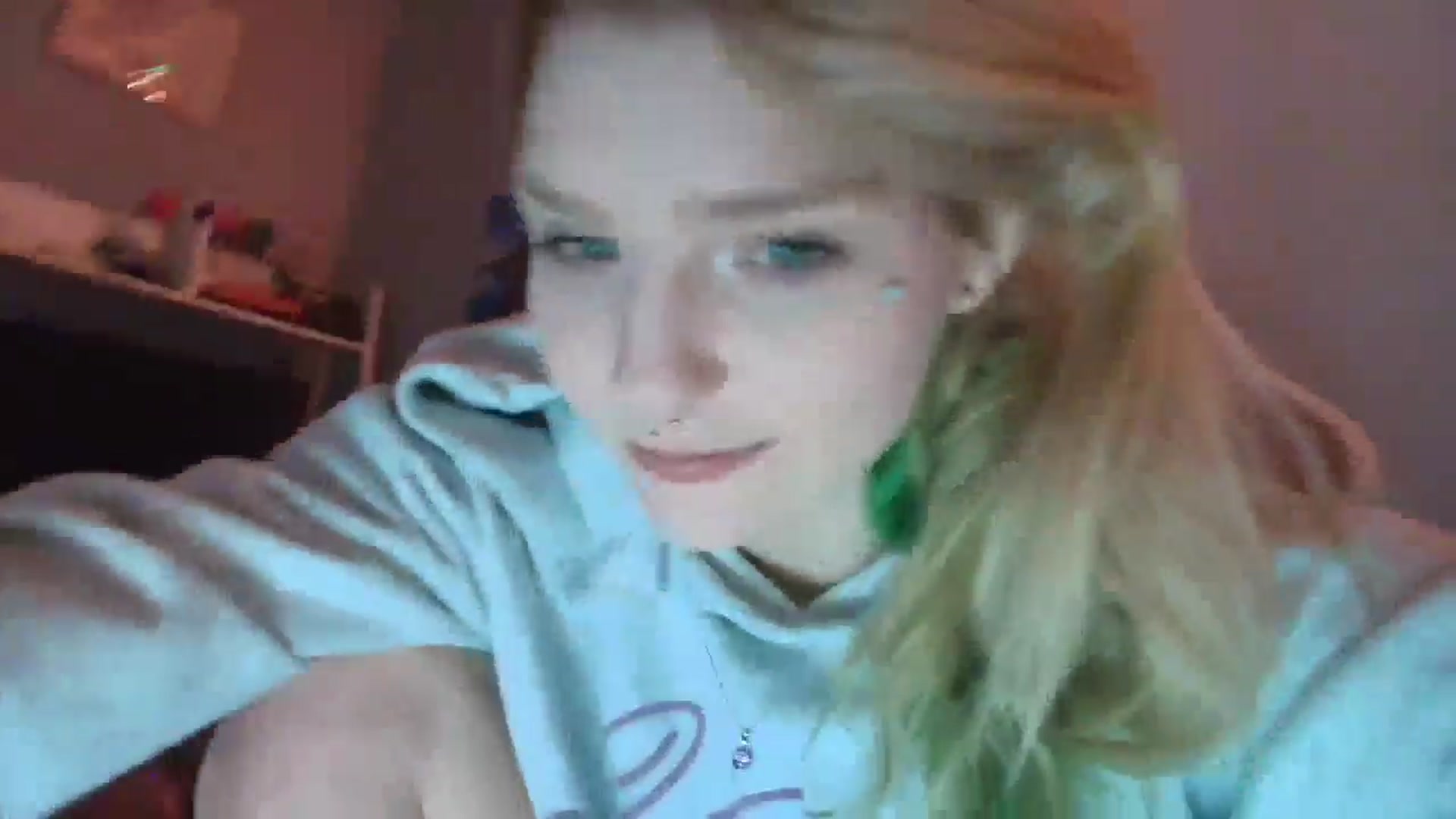 Gallery image thumbnail from DuckChan0's myfreecams stream on, 01/09/2026, 18:14 image 7 of 20