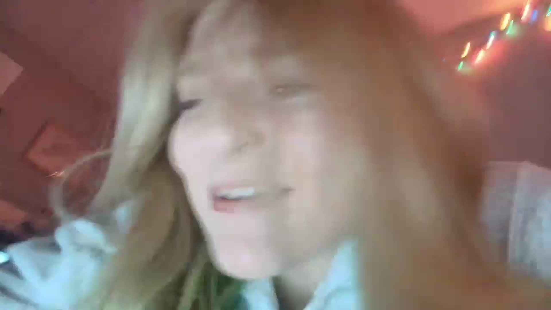 Gallery image thumbnail from DuckChan0's myfreecams stream on, 01/09/2026, 18:14 image 14 of 20